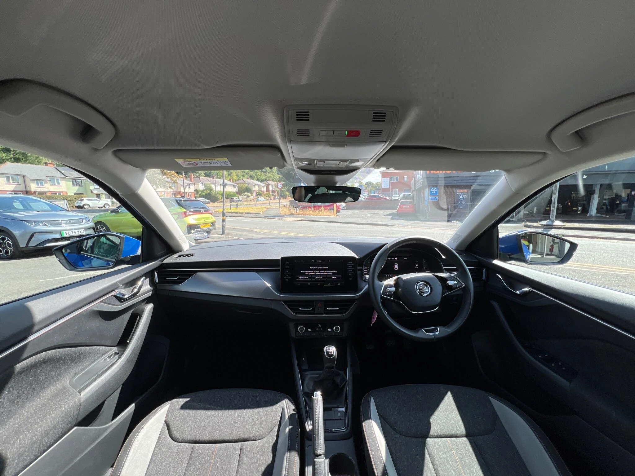 Vehicle image 15
