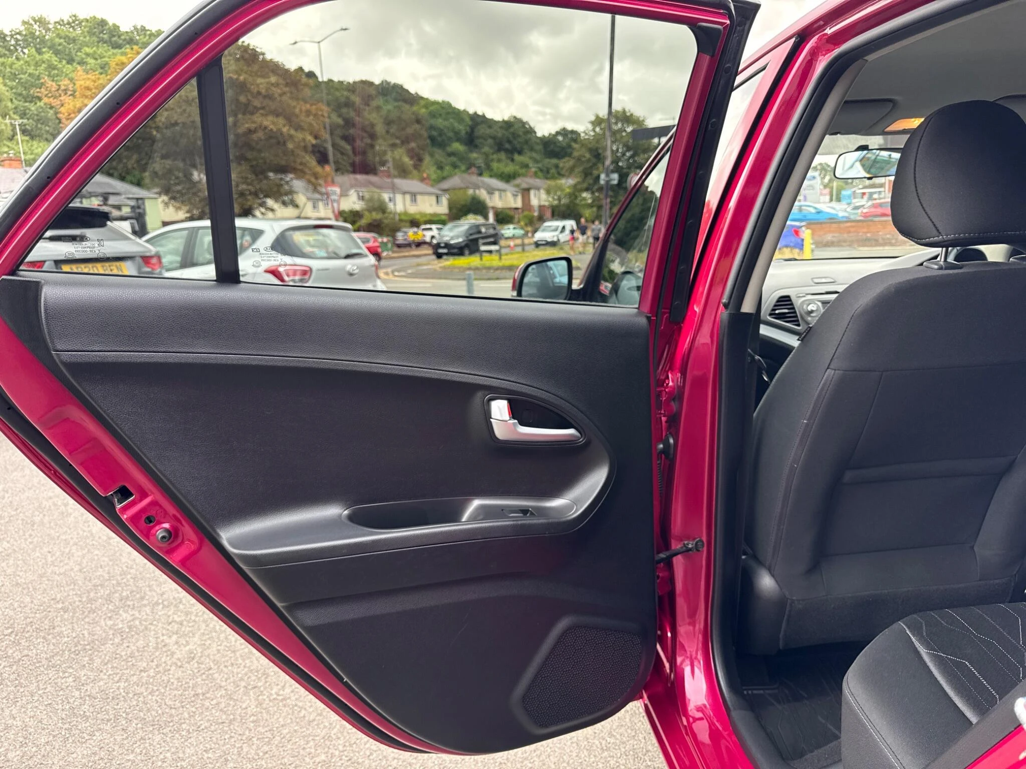 Vehicle image 31