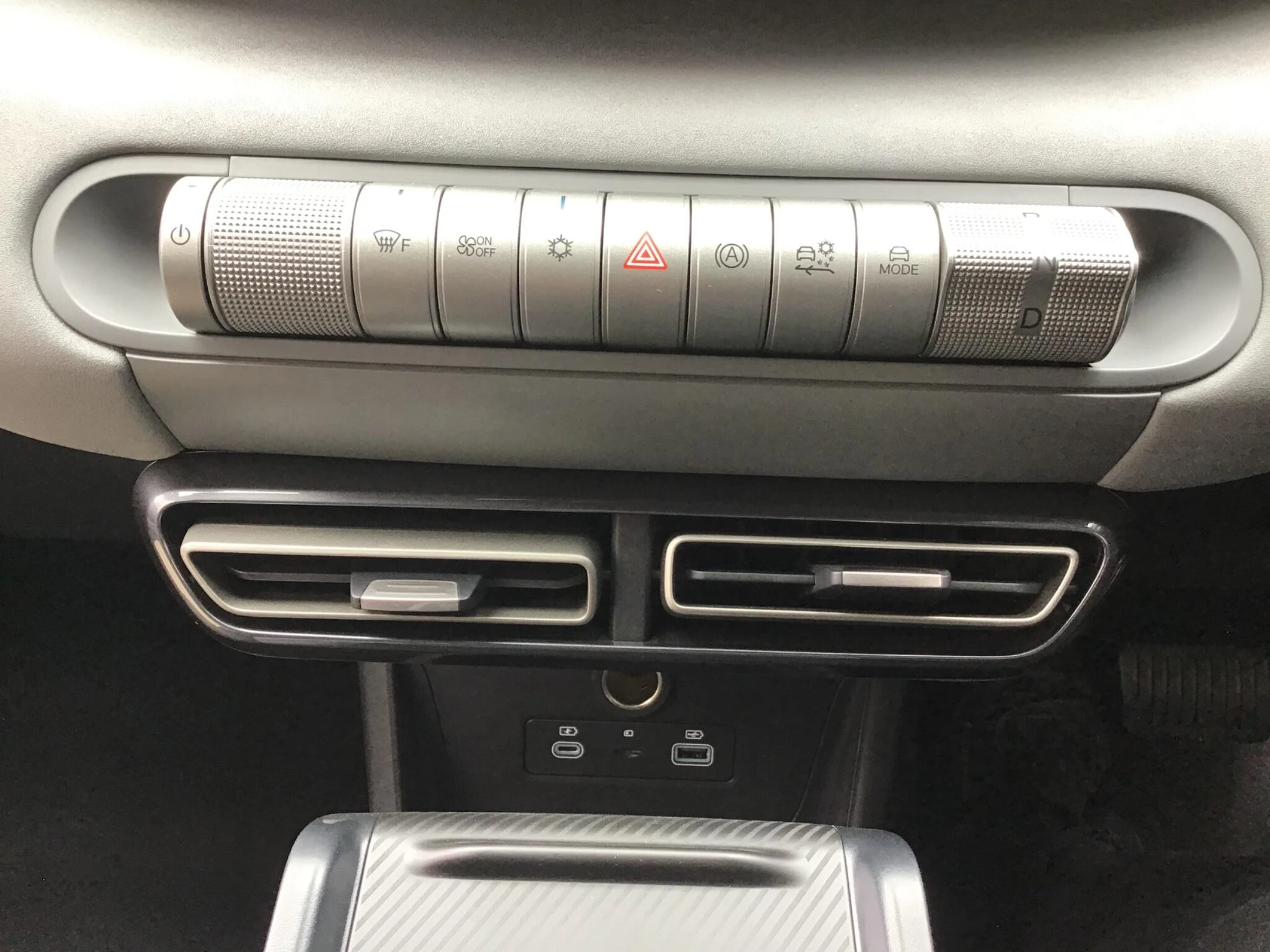 Vehicle image 40