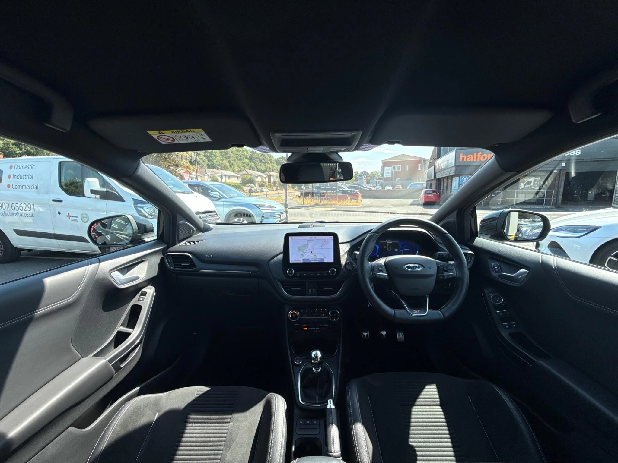 Vehicle image 18