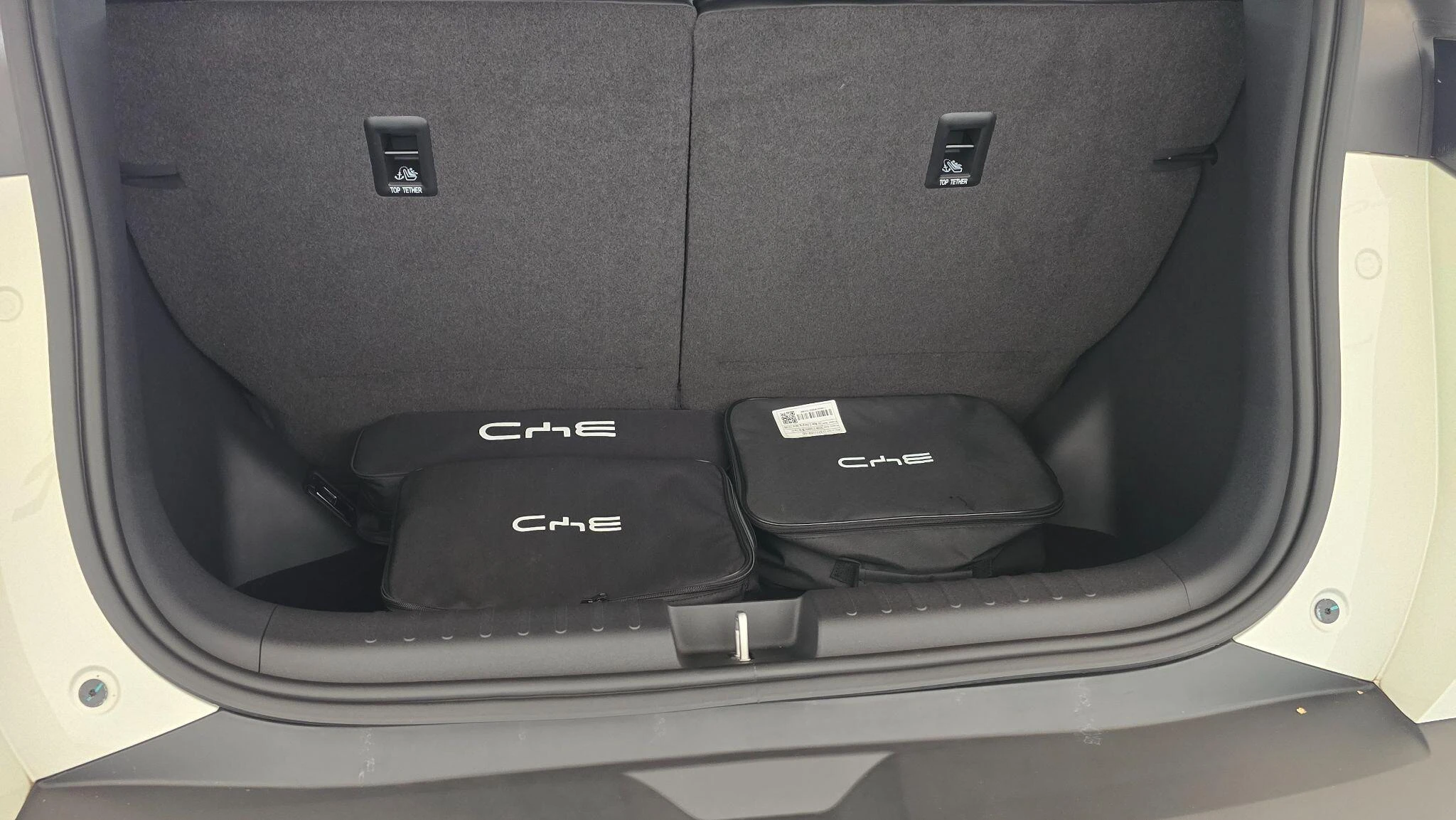 Vehicle image 33