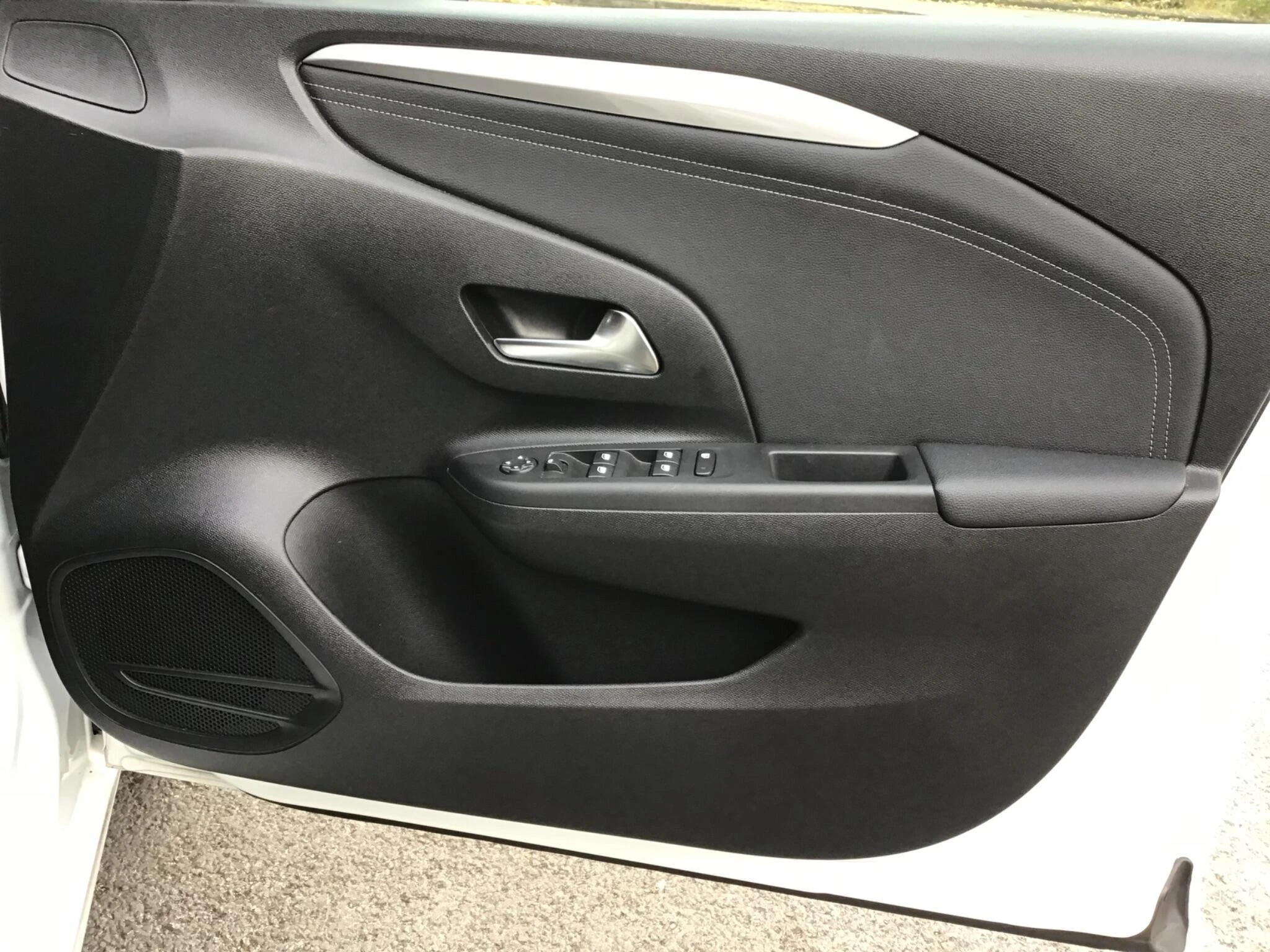 Vehicle image 34