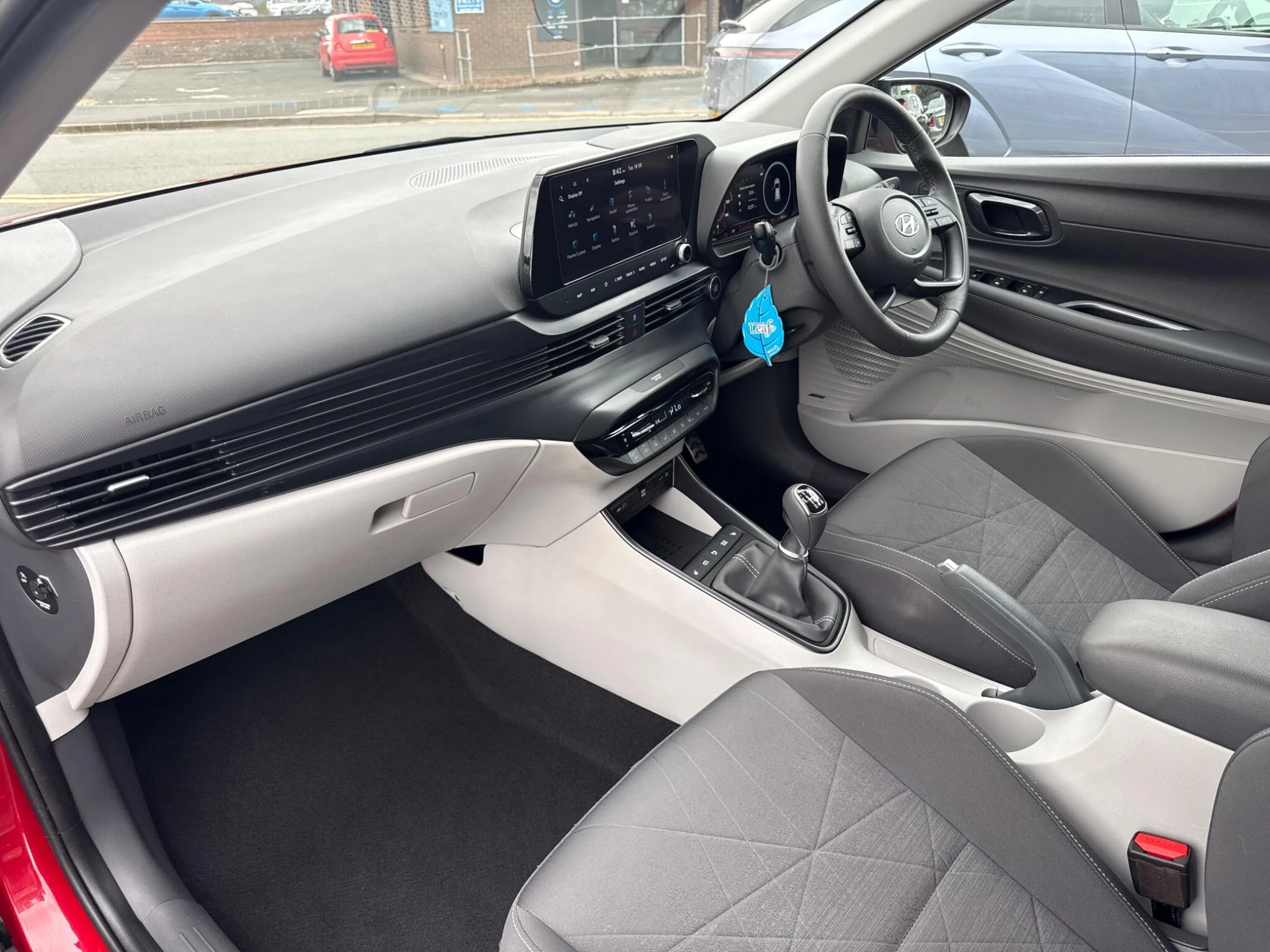 Vehicle image 48