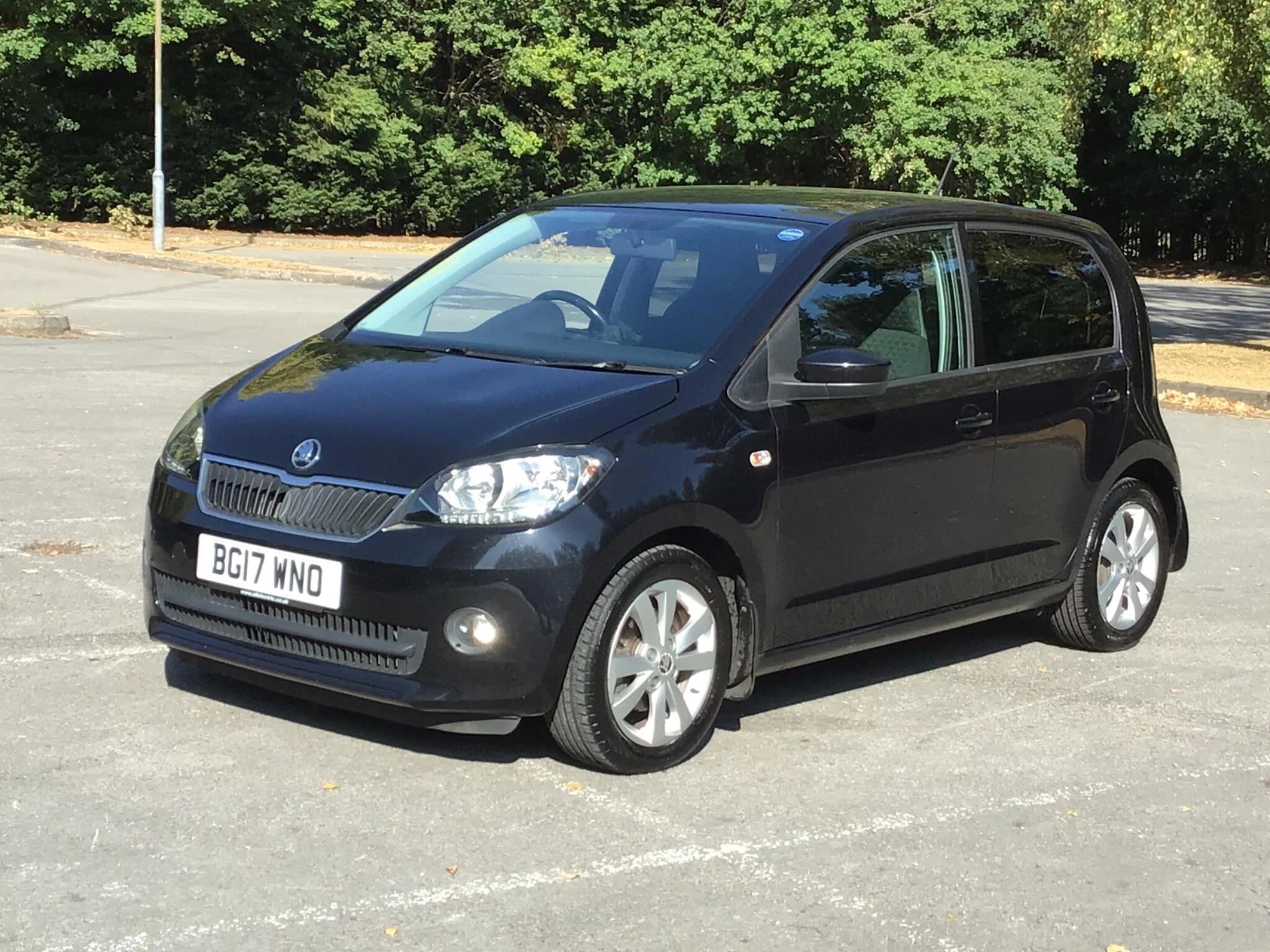 Vehicle image 7