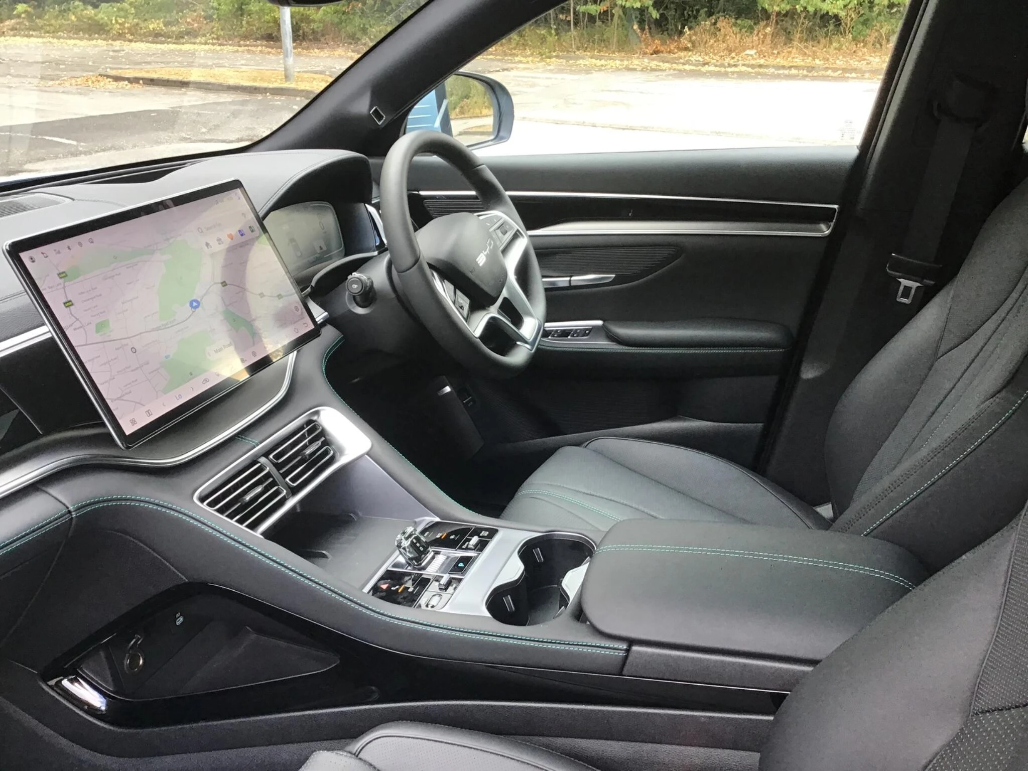 Vehicle image 25