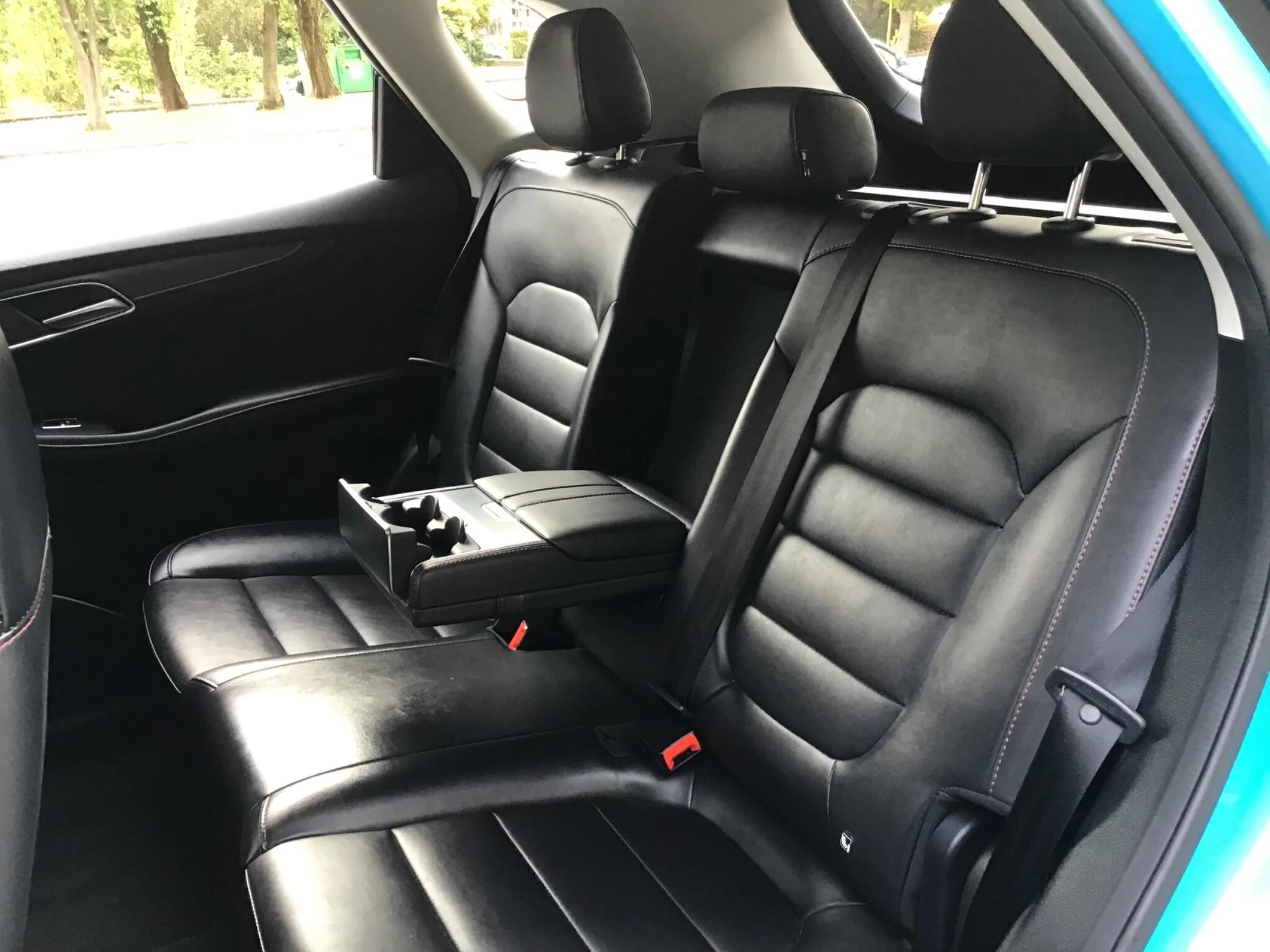 Vehicle image 25