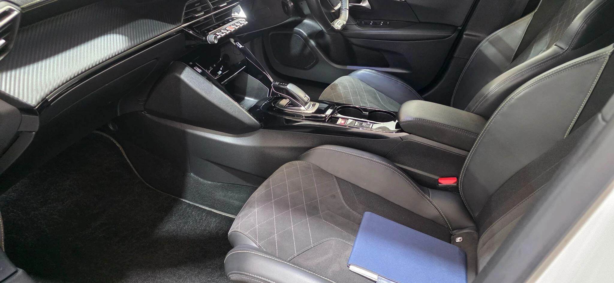 Vehicle image 36