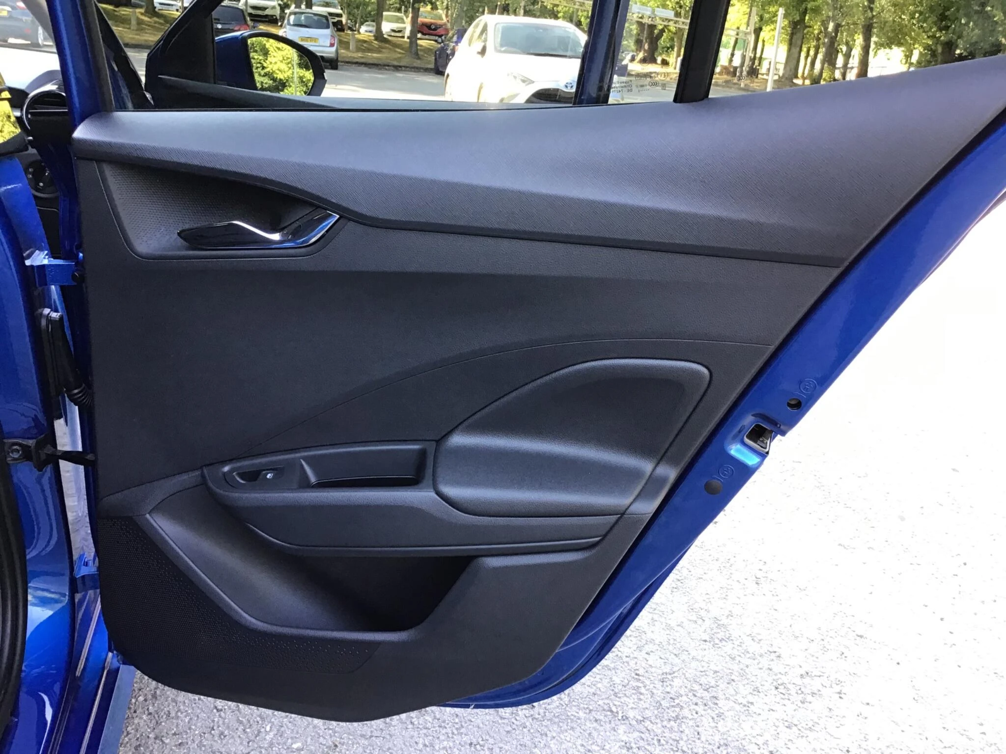 Vehicle image 31