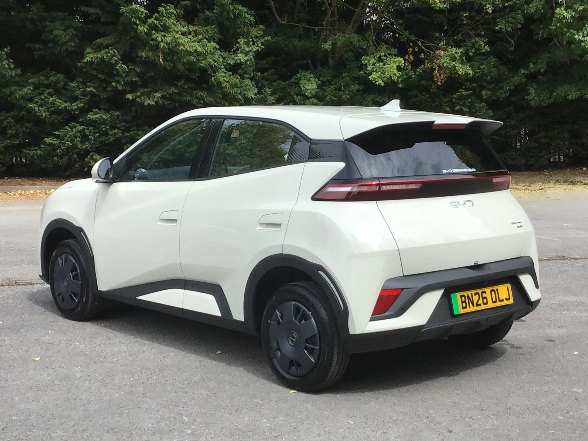 Vehicle image 5