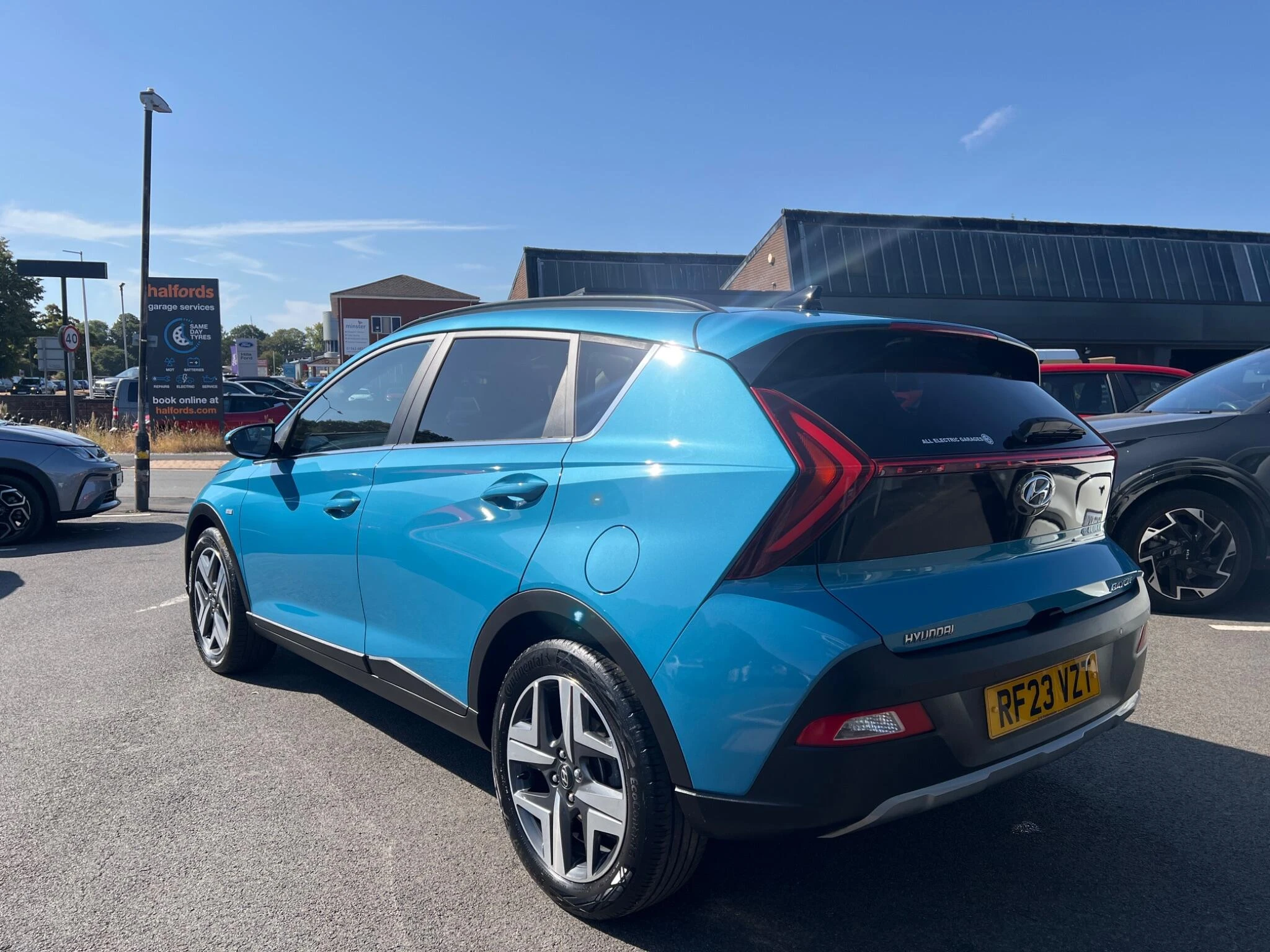 Vehicle image 4