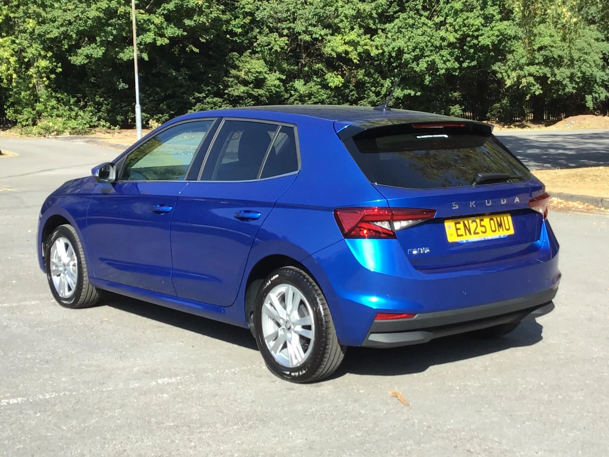Vehicle image 5