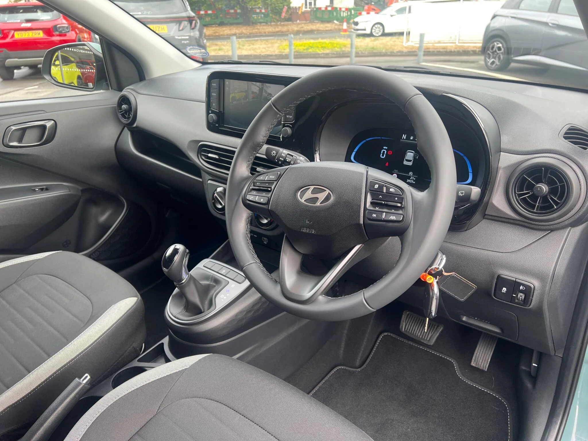 Vehicle image 11