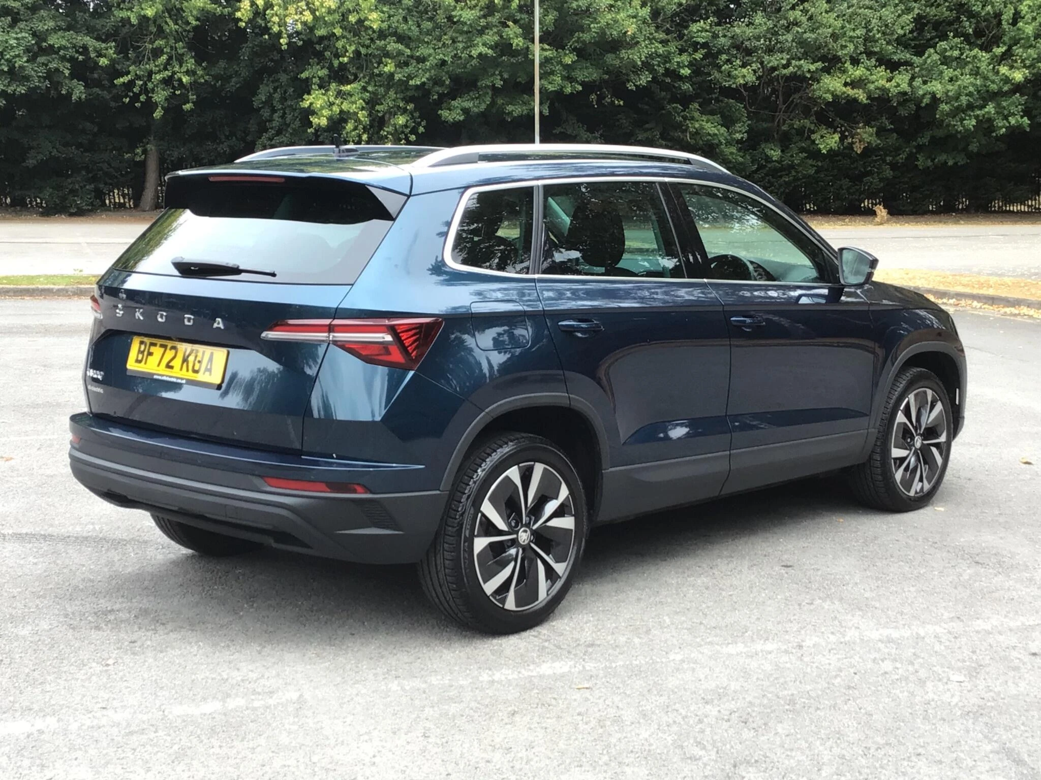 Vehicle image 3
