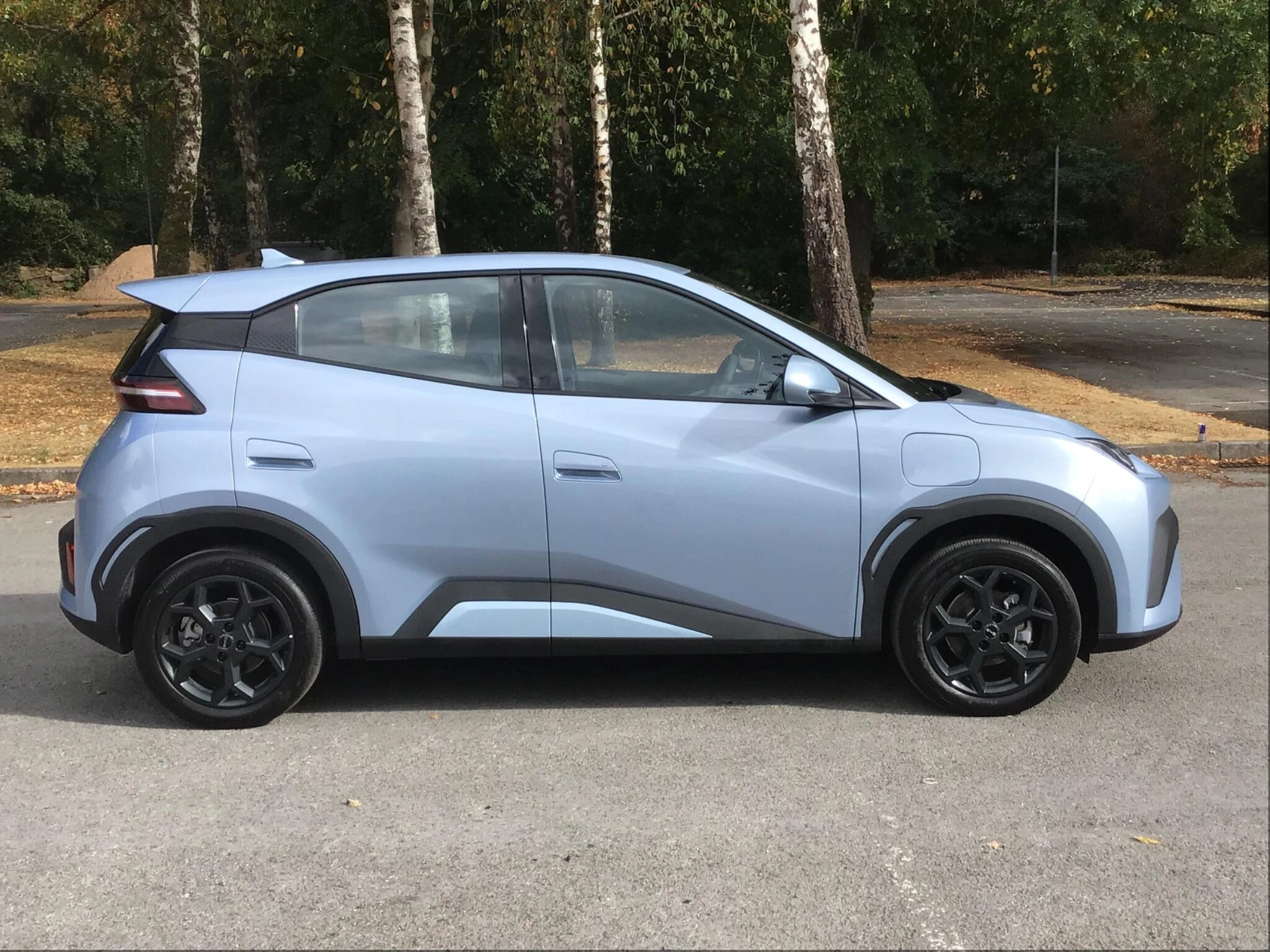 Vehicle thumbnail 2
