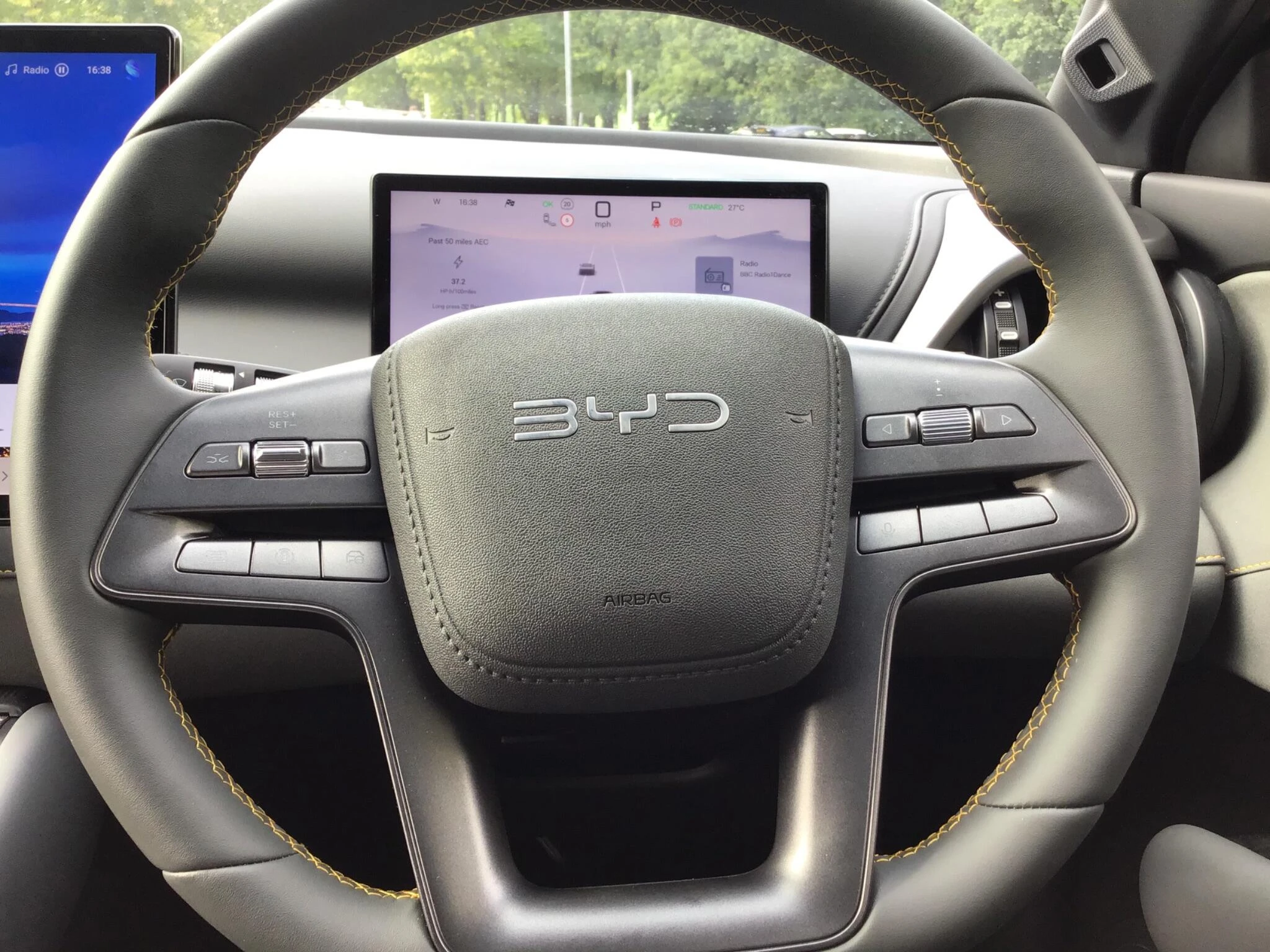 Vehicle image 33