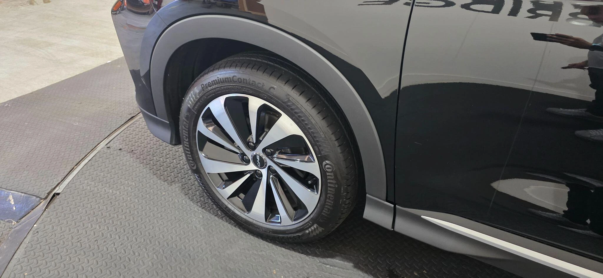 Vehicle image 36