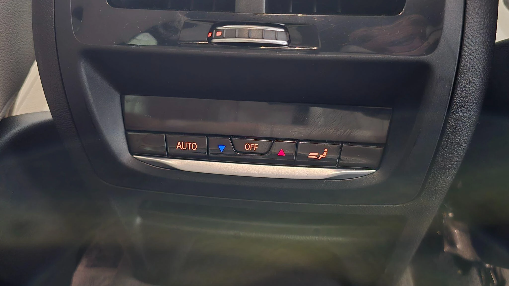 Vehicle image 40