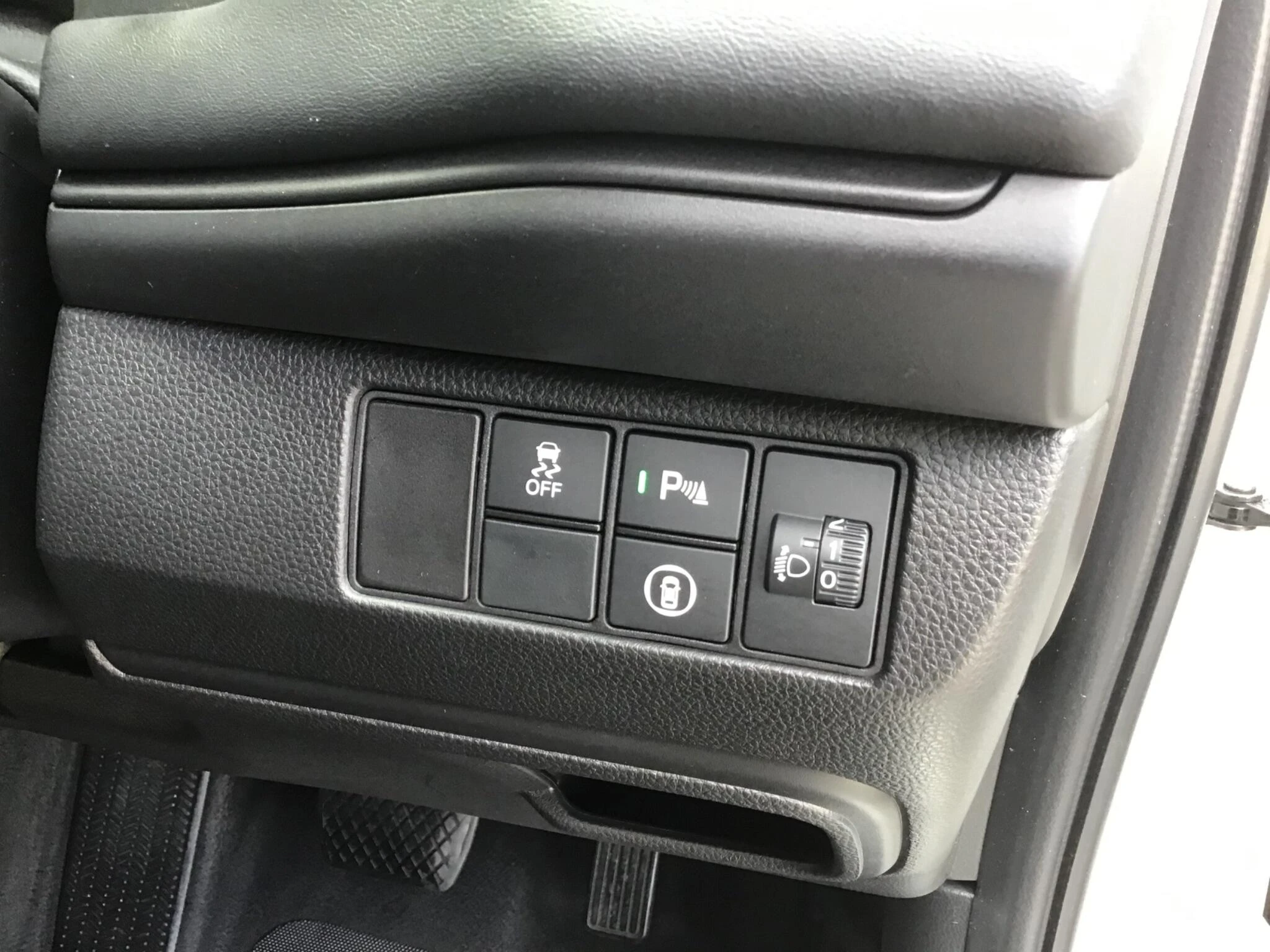 Vehicle image 42