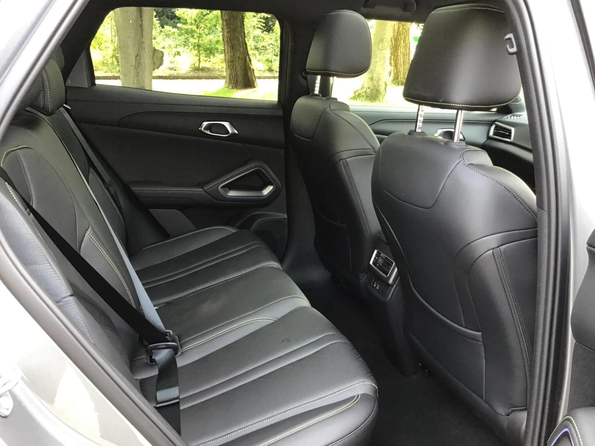 Vehicle image 40