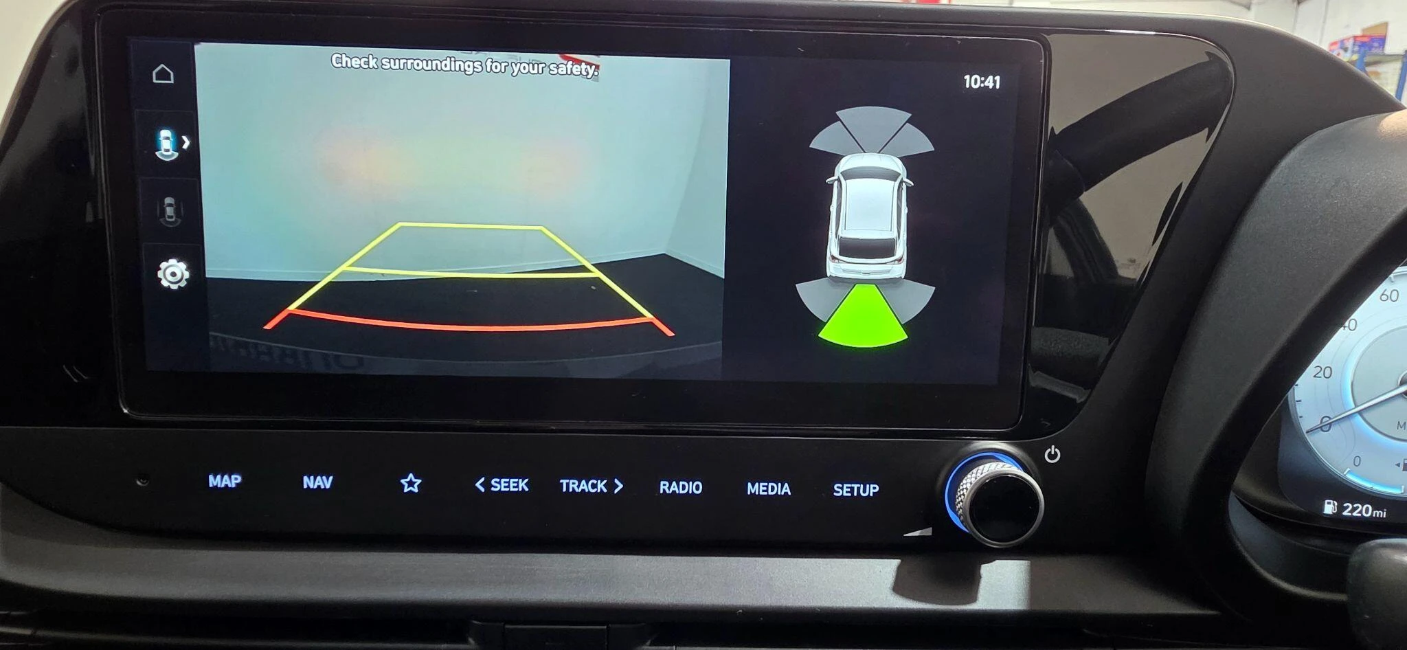 Vehicle image 25