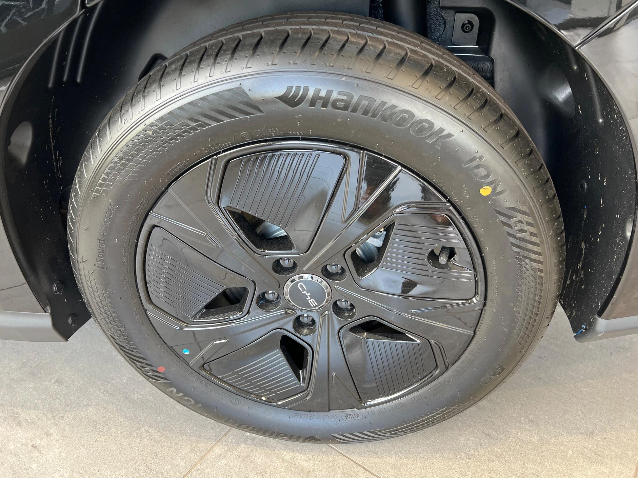 Vehicle image 30