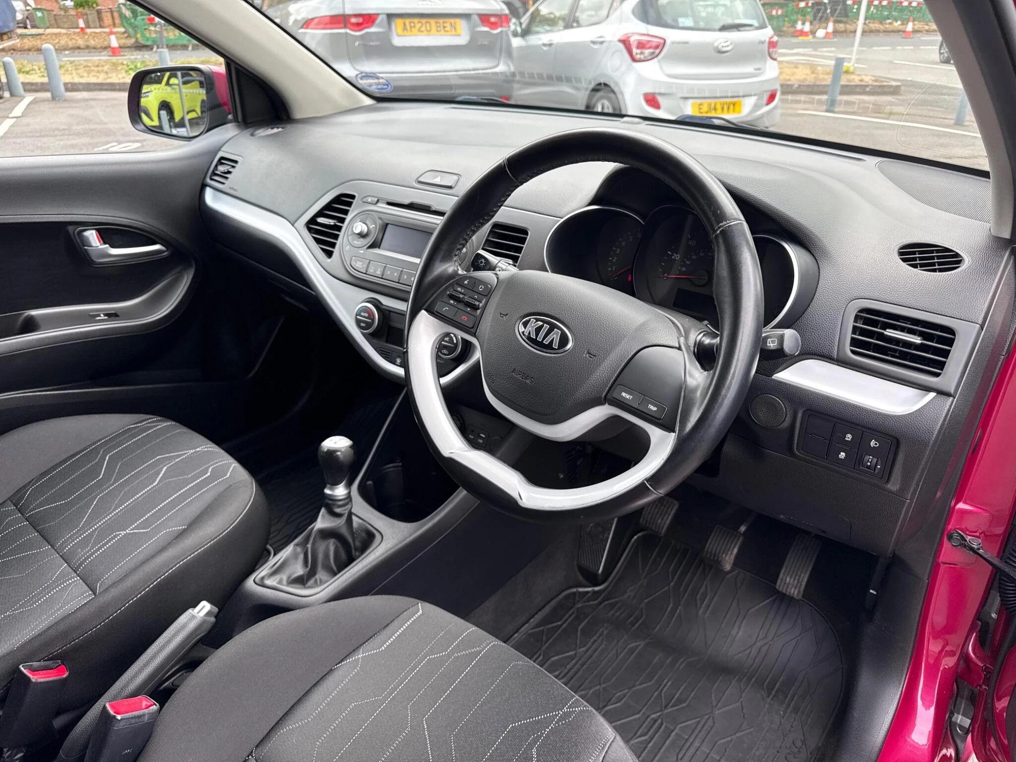 Vehicle image 21