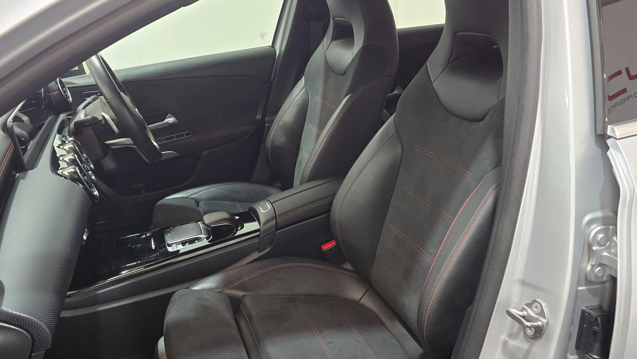 Vehicle image 39