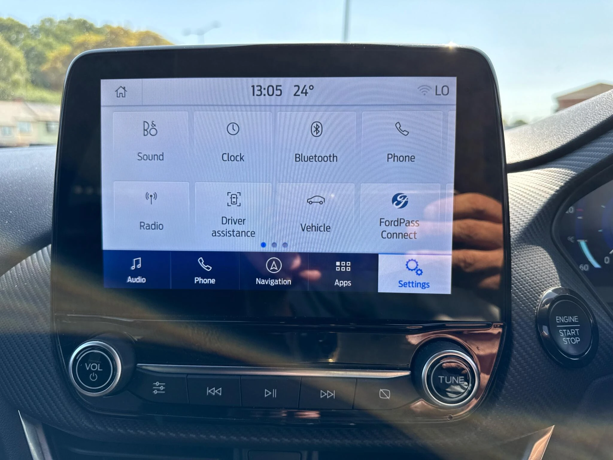 Vehicle image 35