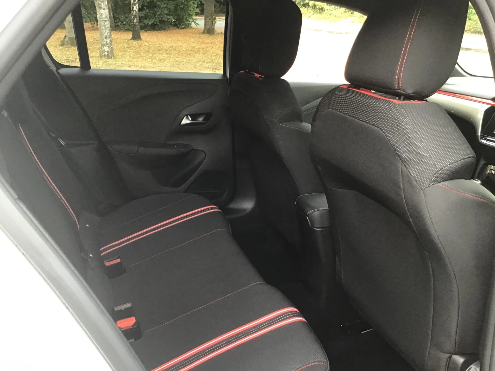 Vehicle image 33