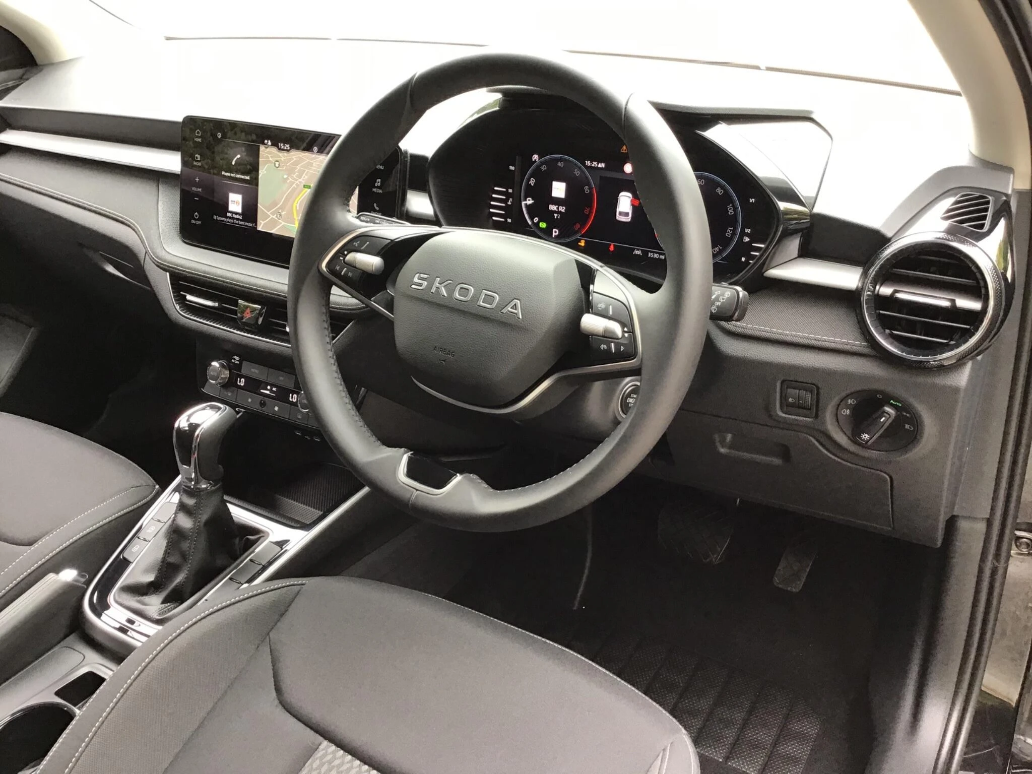 Vehicle image 35
