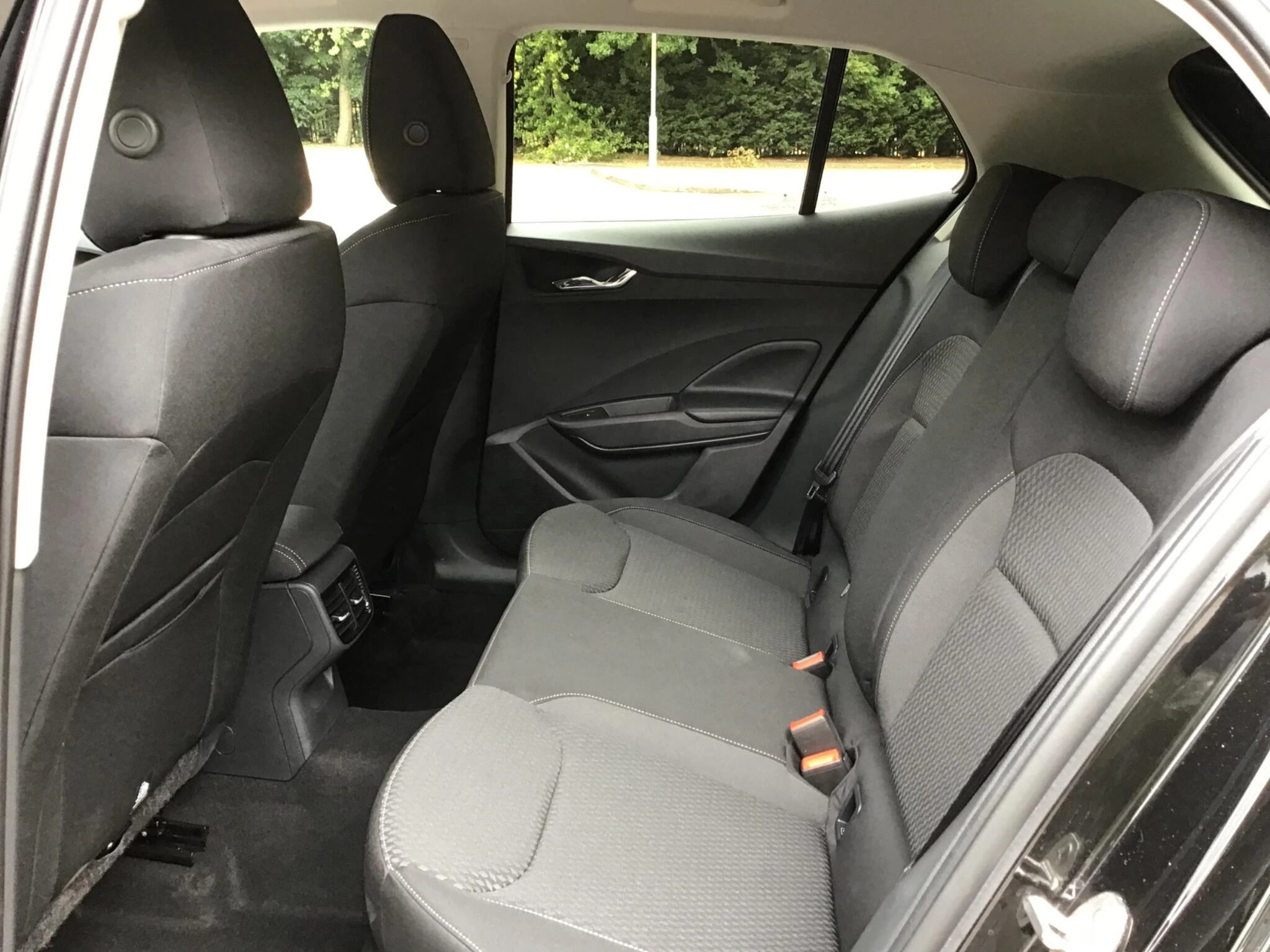 Vehicle image 28