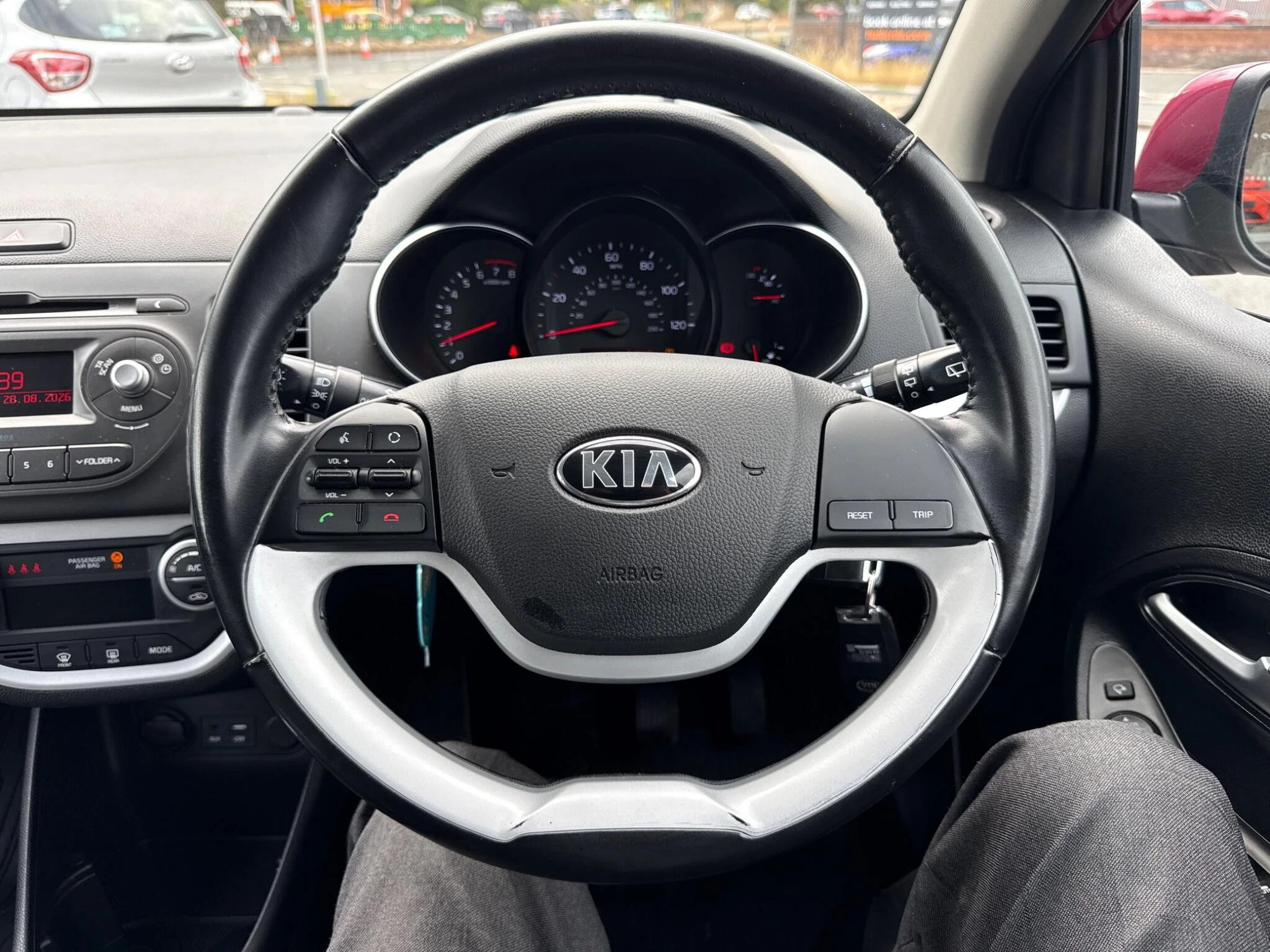 Vehicle image 41