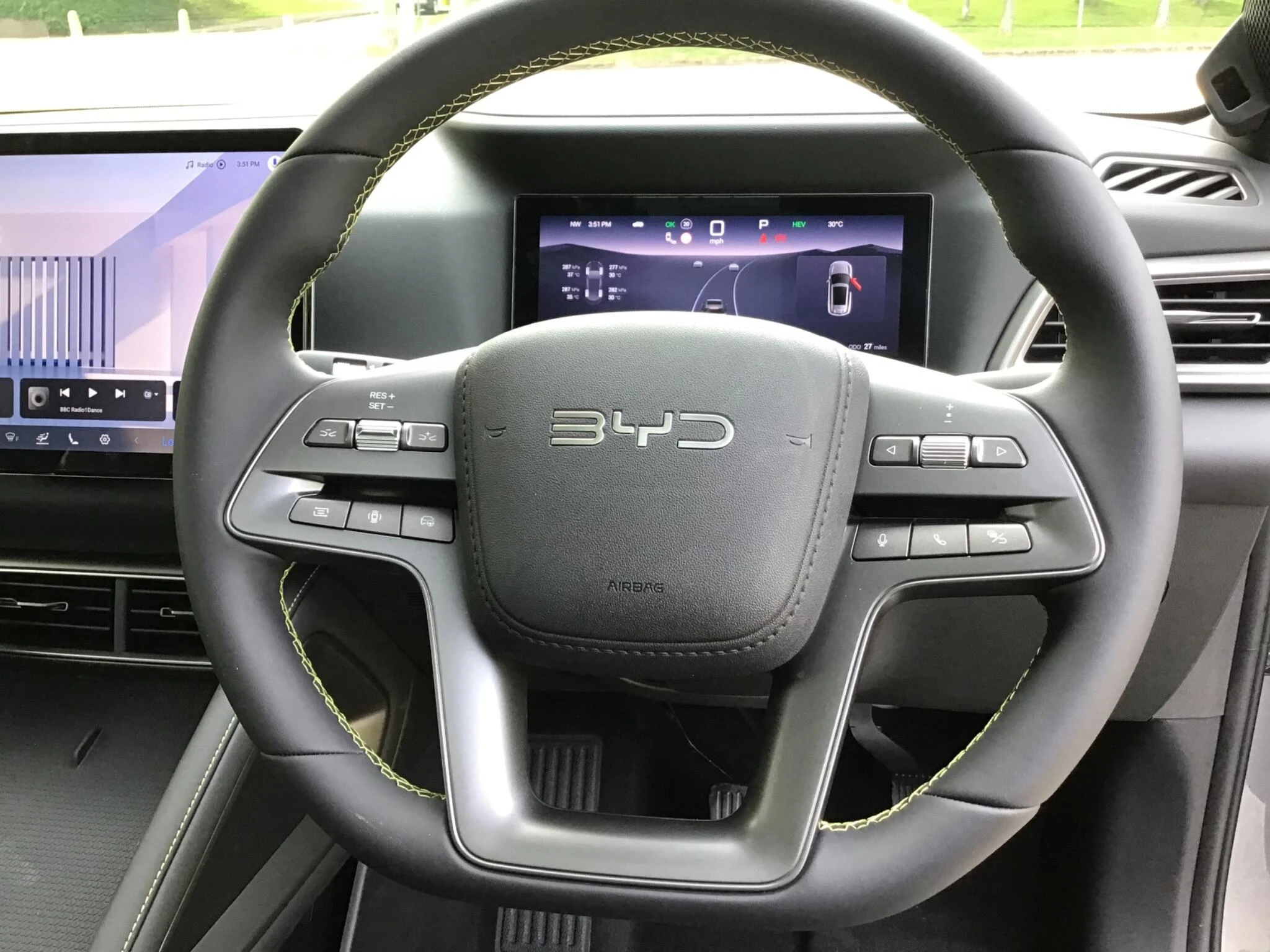 Vehicle image 47