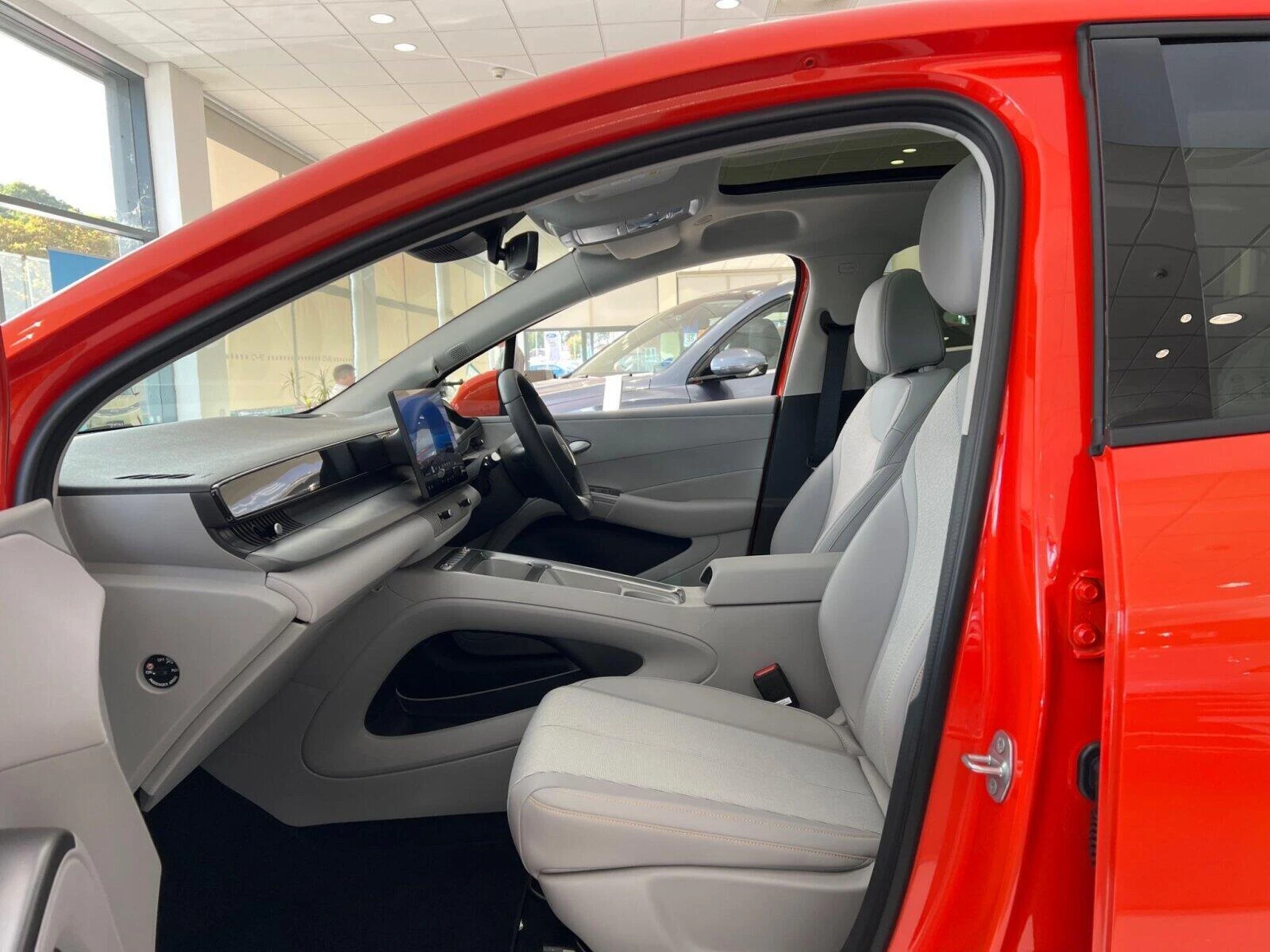 Vehicle image 35