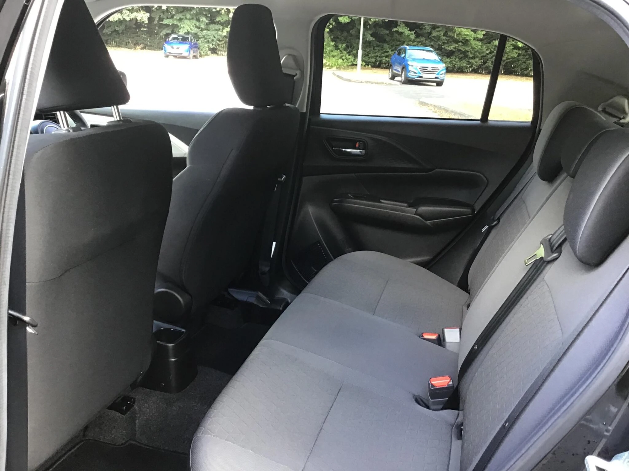 Vehicle image 25