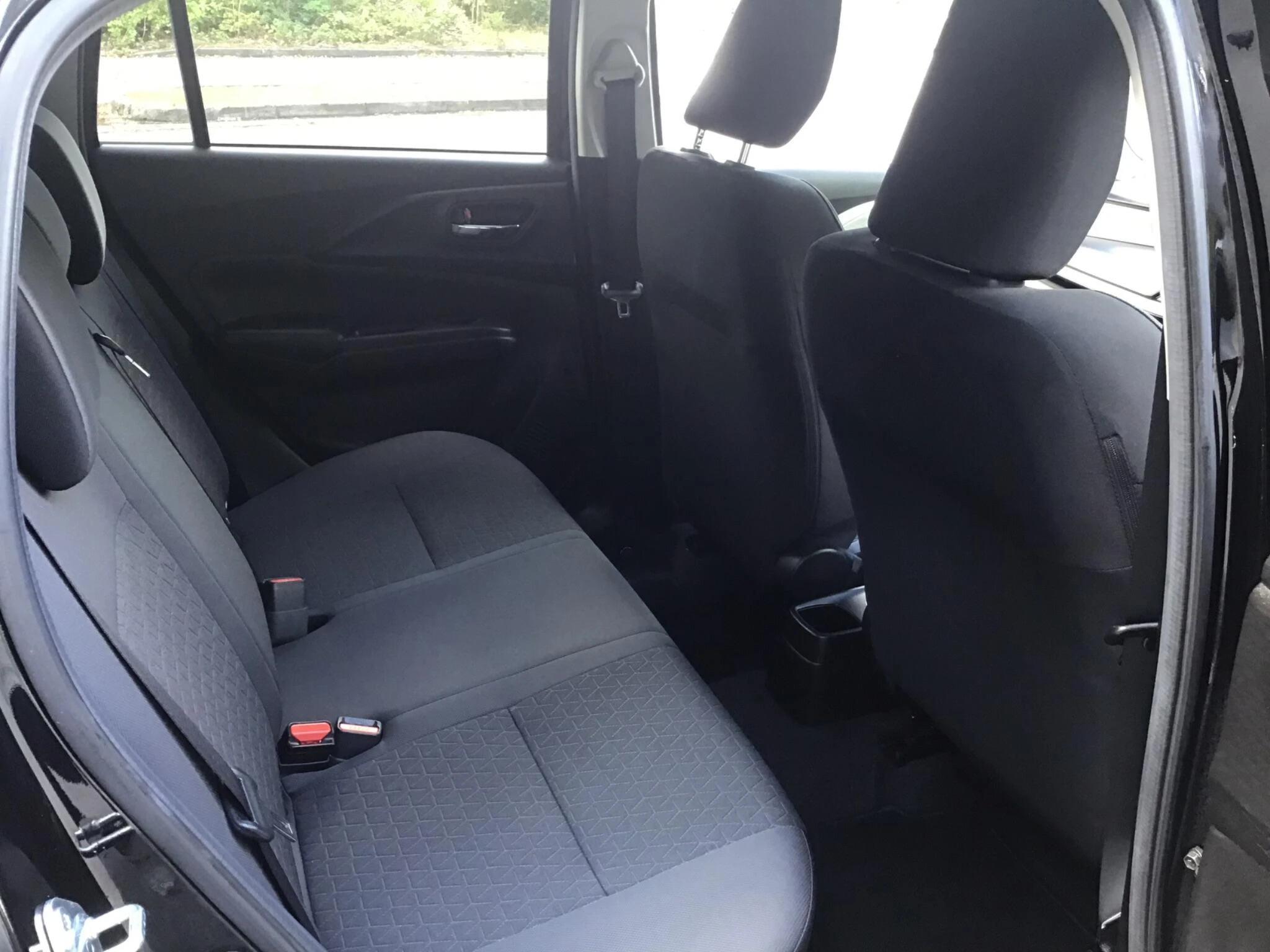 Vehicle image 28