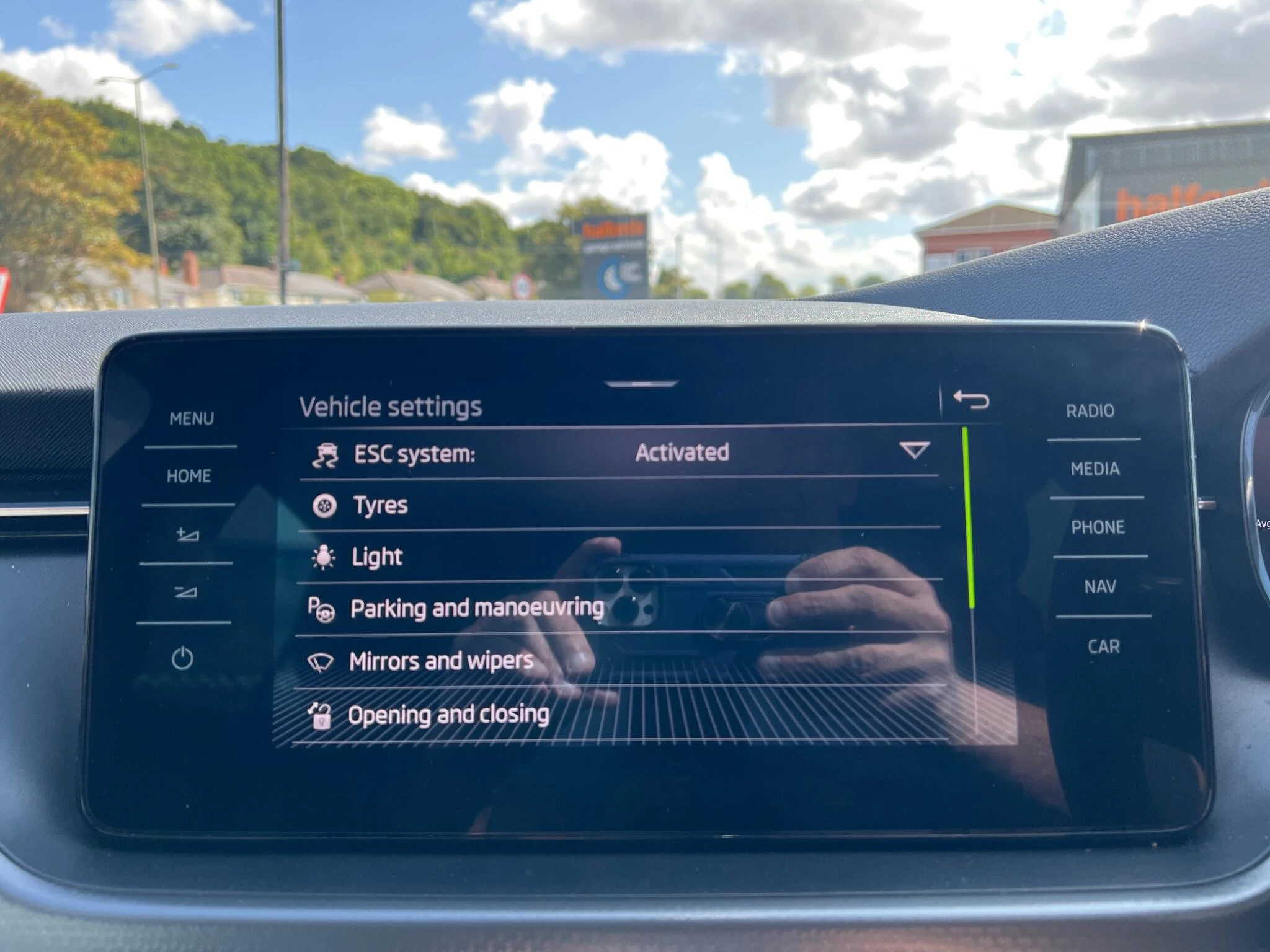 Vehicle image 36