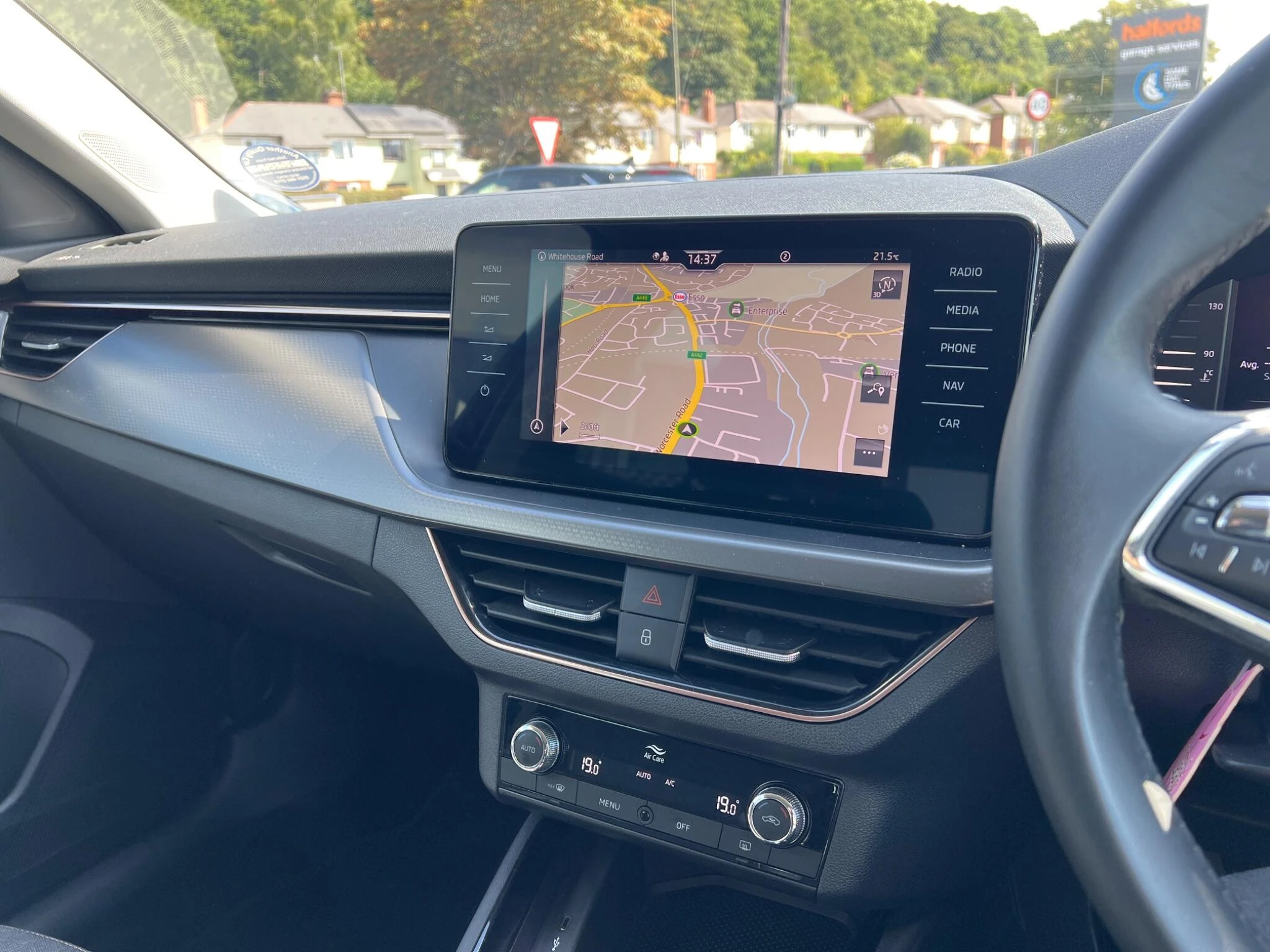 Vehicle image 38