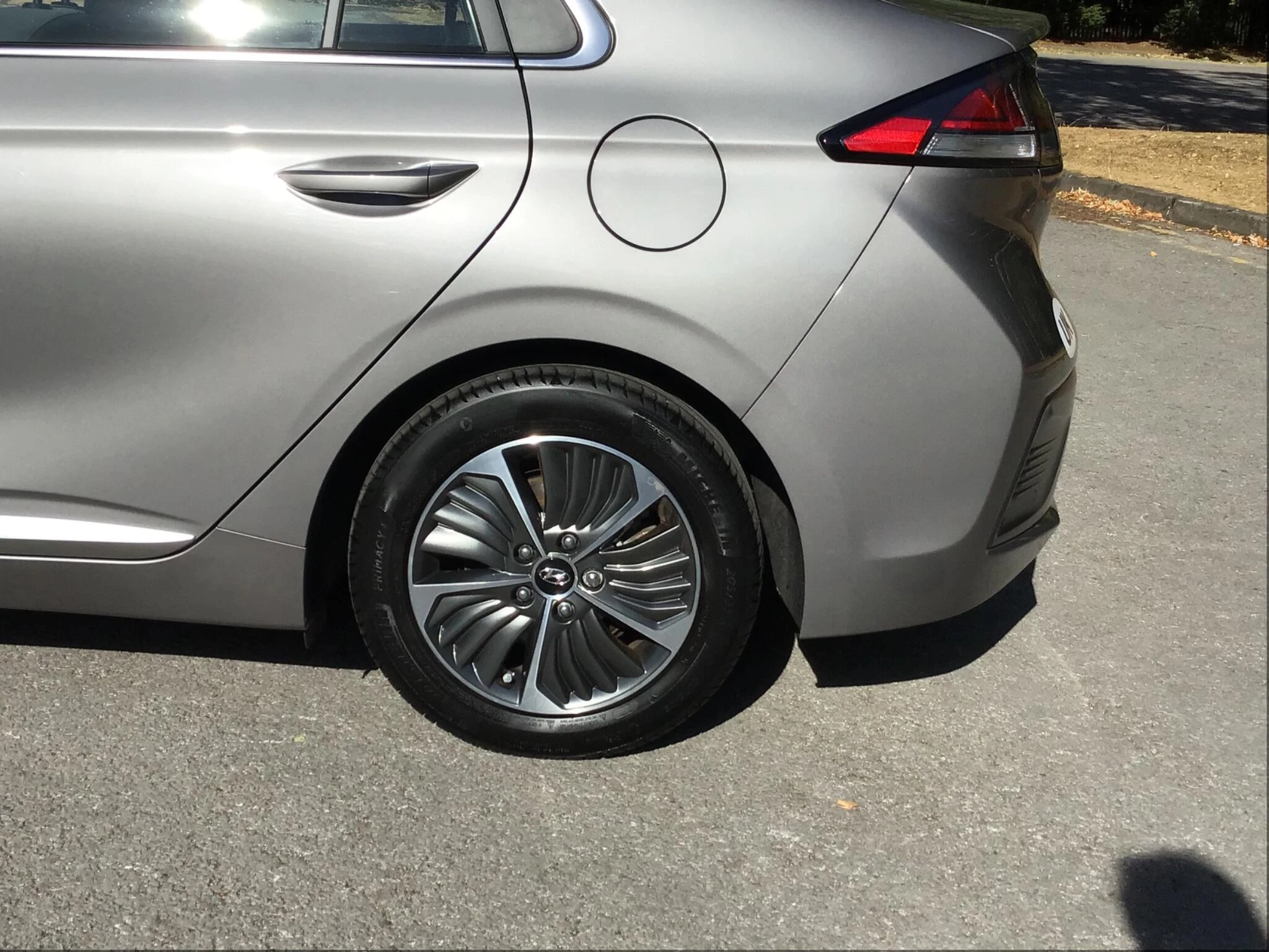Vehicle image 15