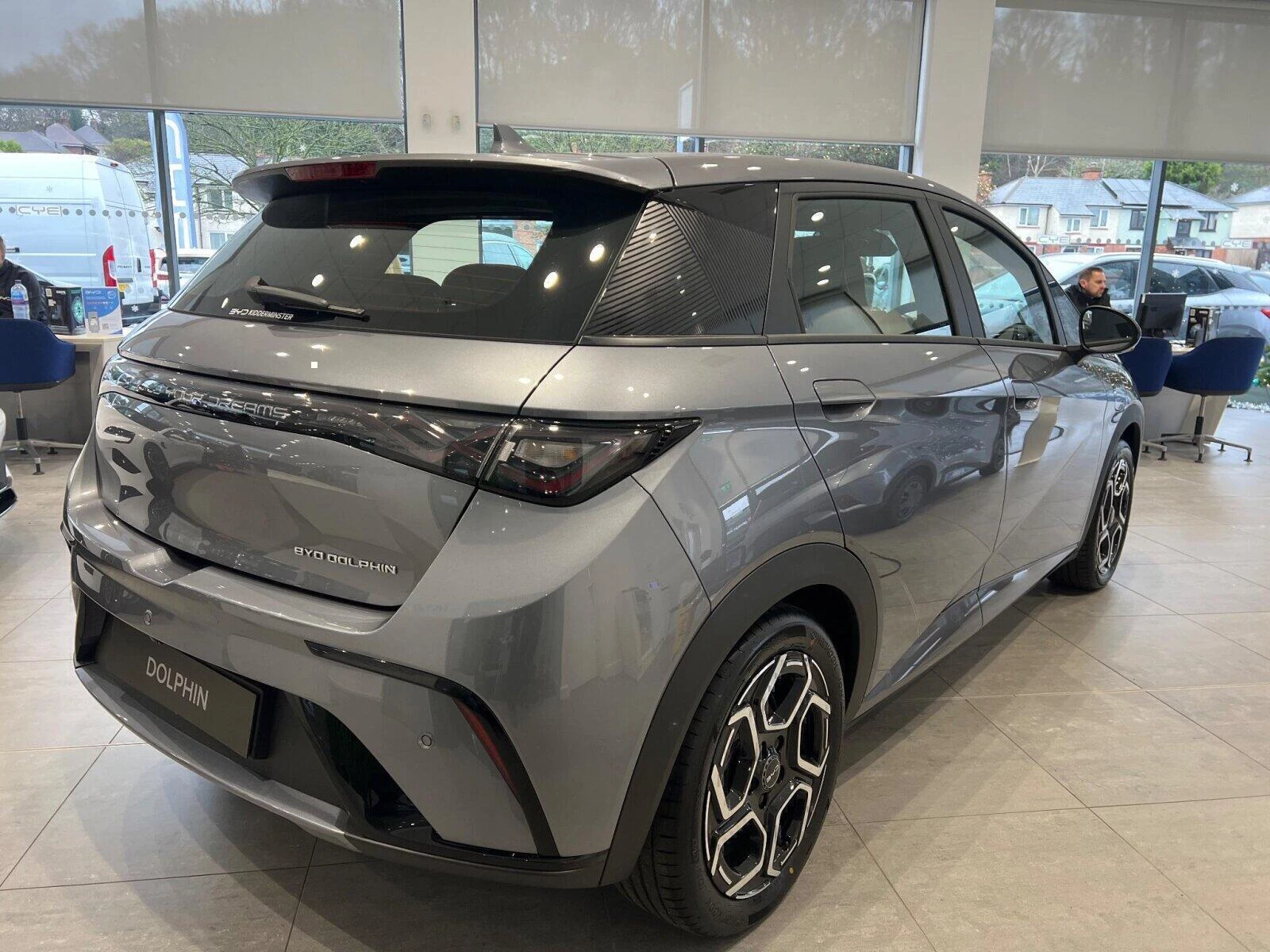 Vehicle image 12