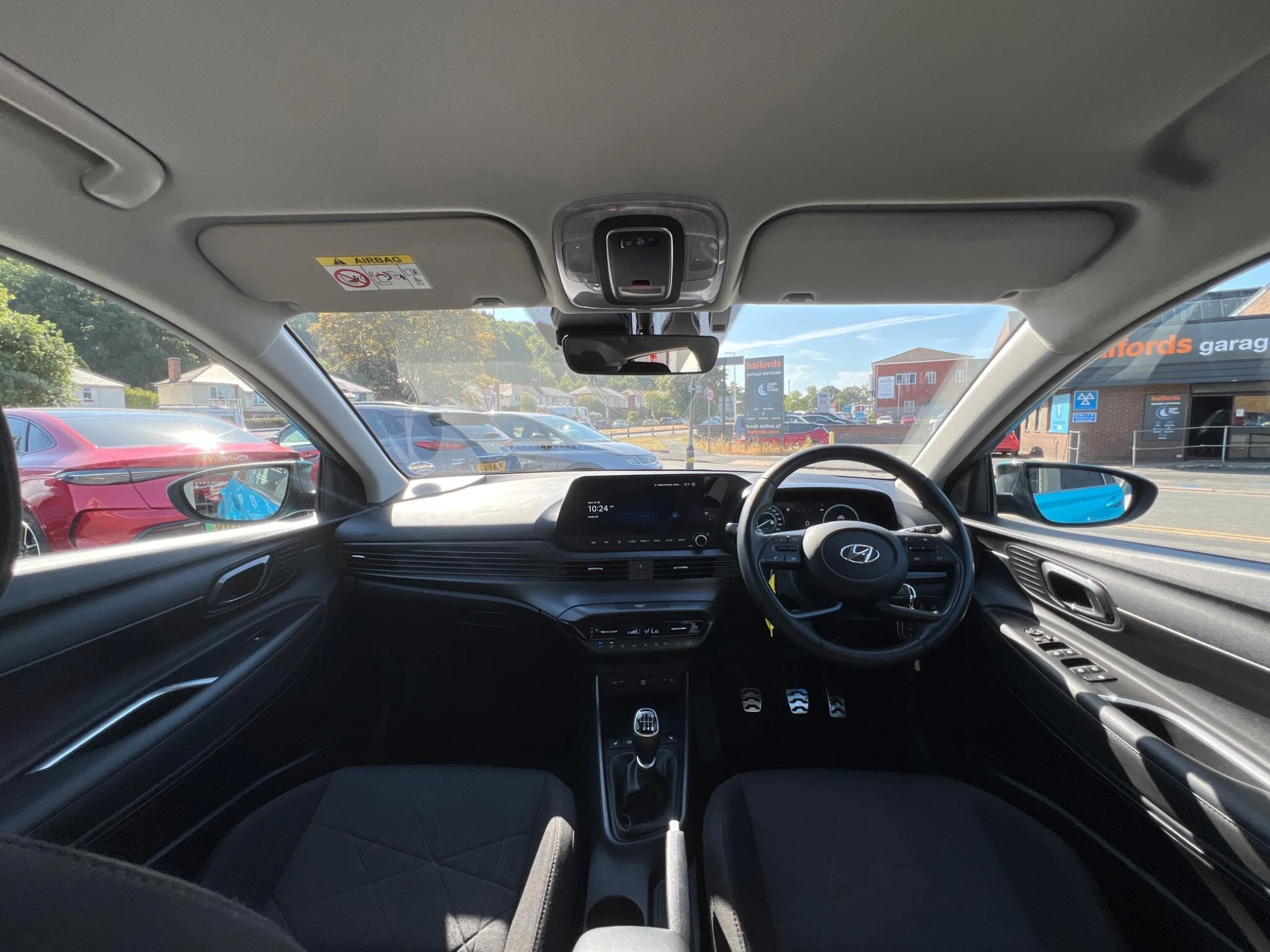 Vehicle image 18