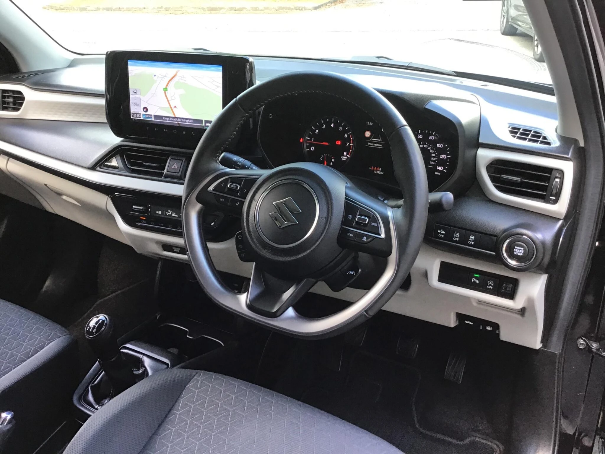Vehicle image 33