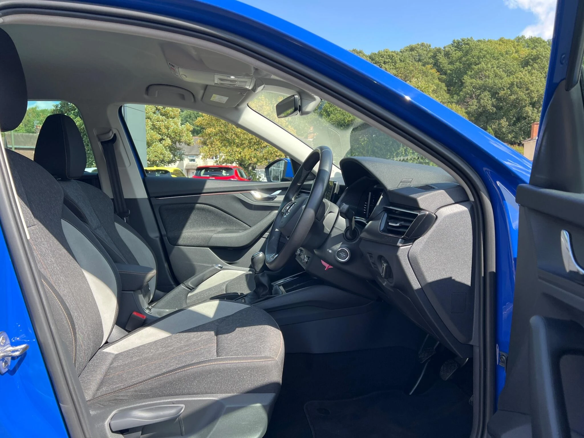 Vehicle image 20
