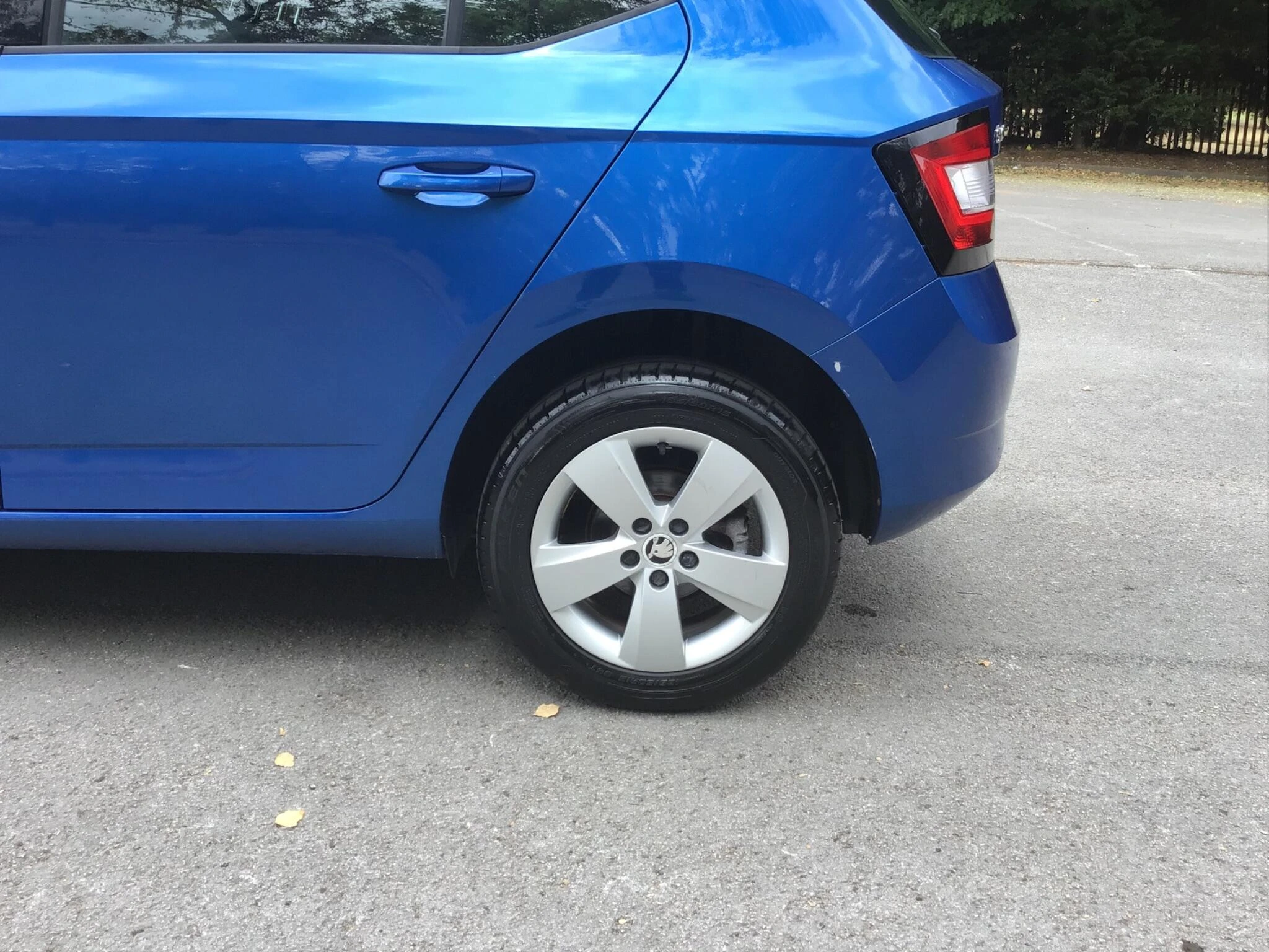 Vehicle image 13