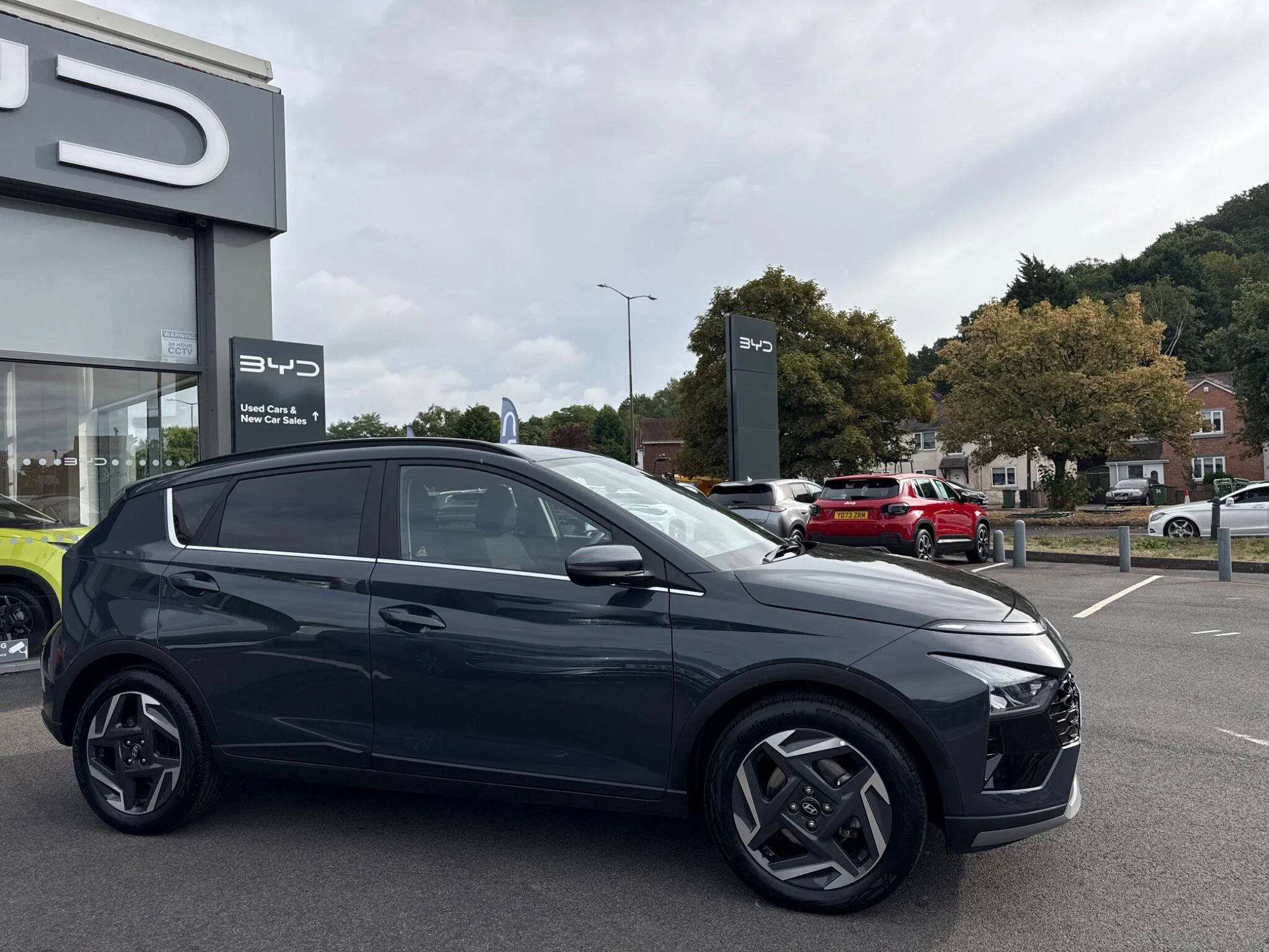 Vehicle image 8