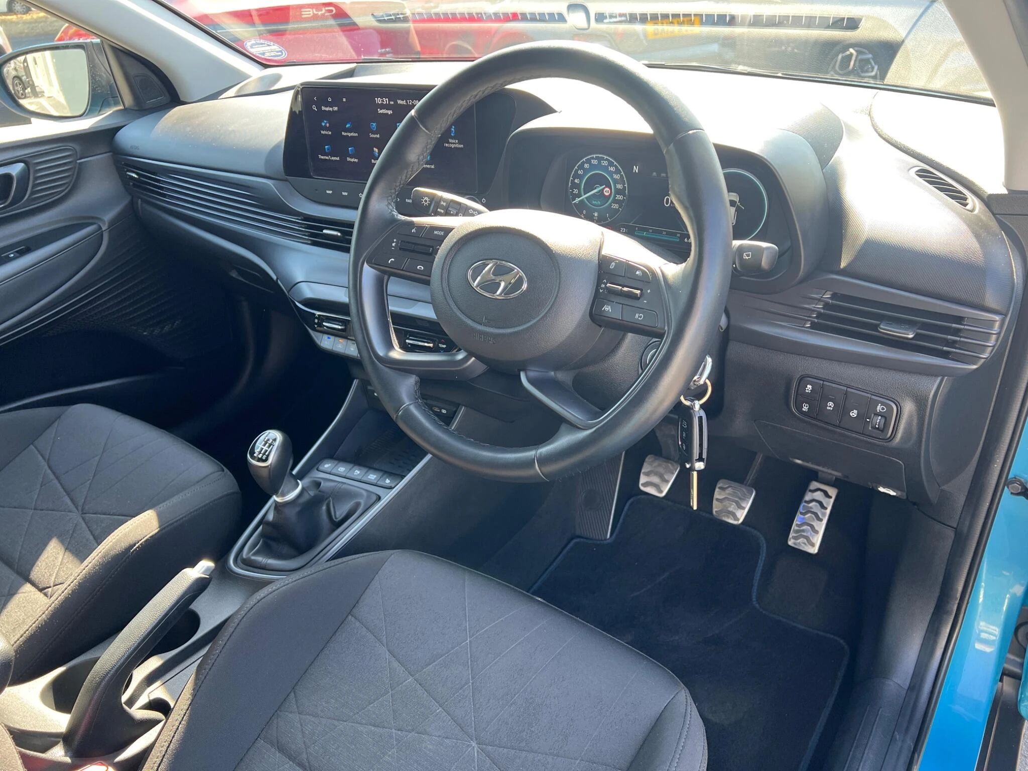Vehicle image 22