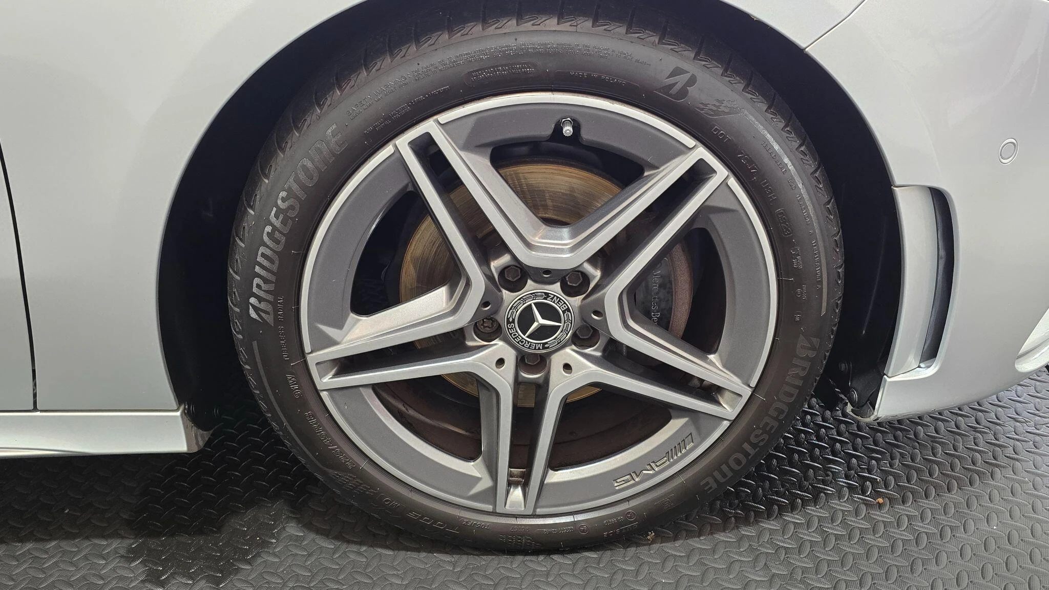 Vehicle image 31