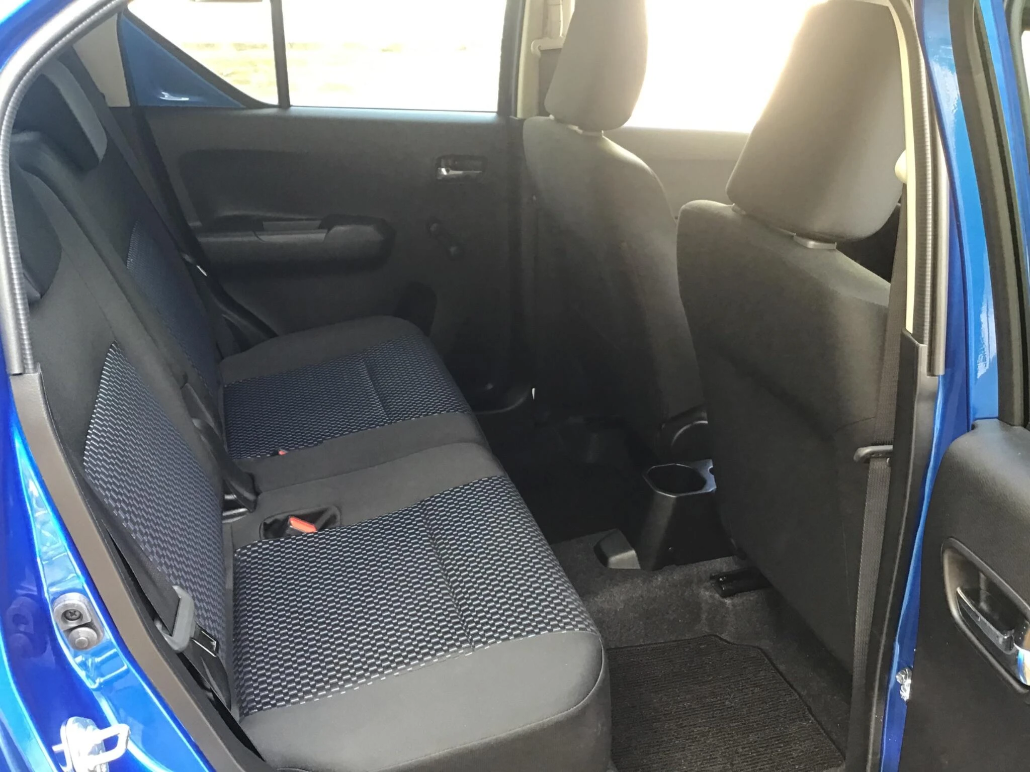 Vehicle image 25