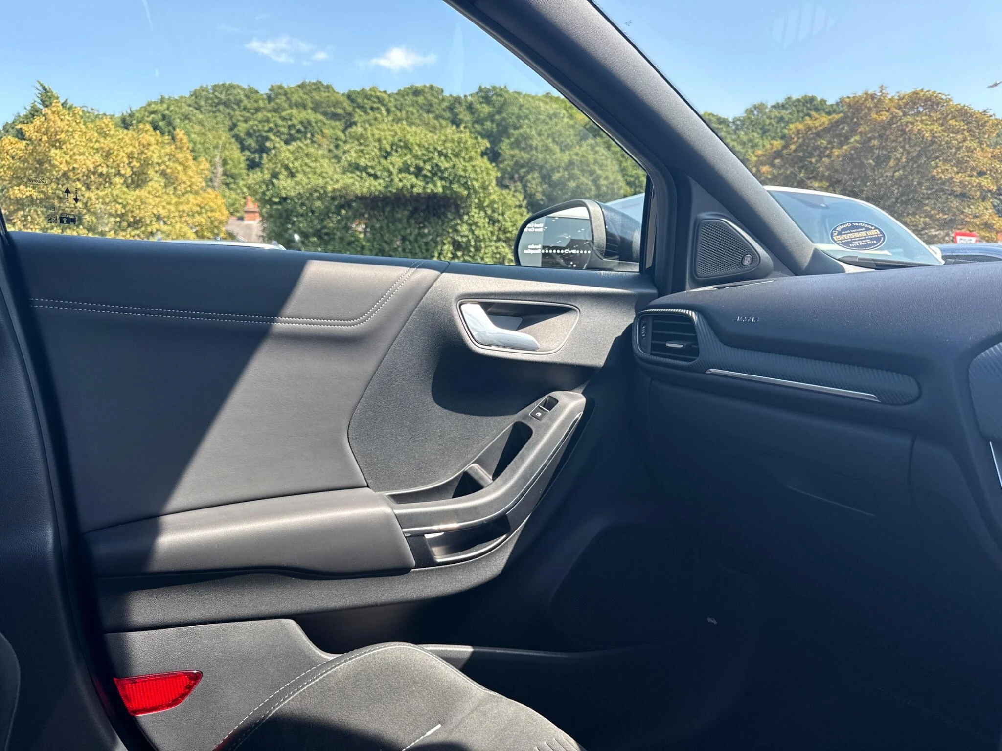 Vehicle image 45