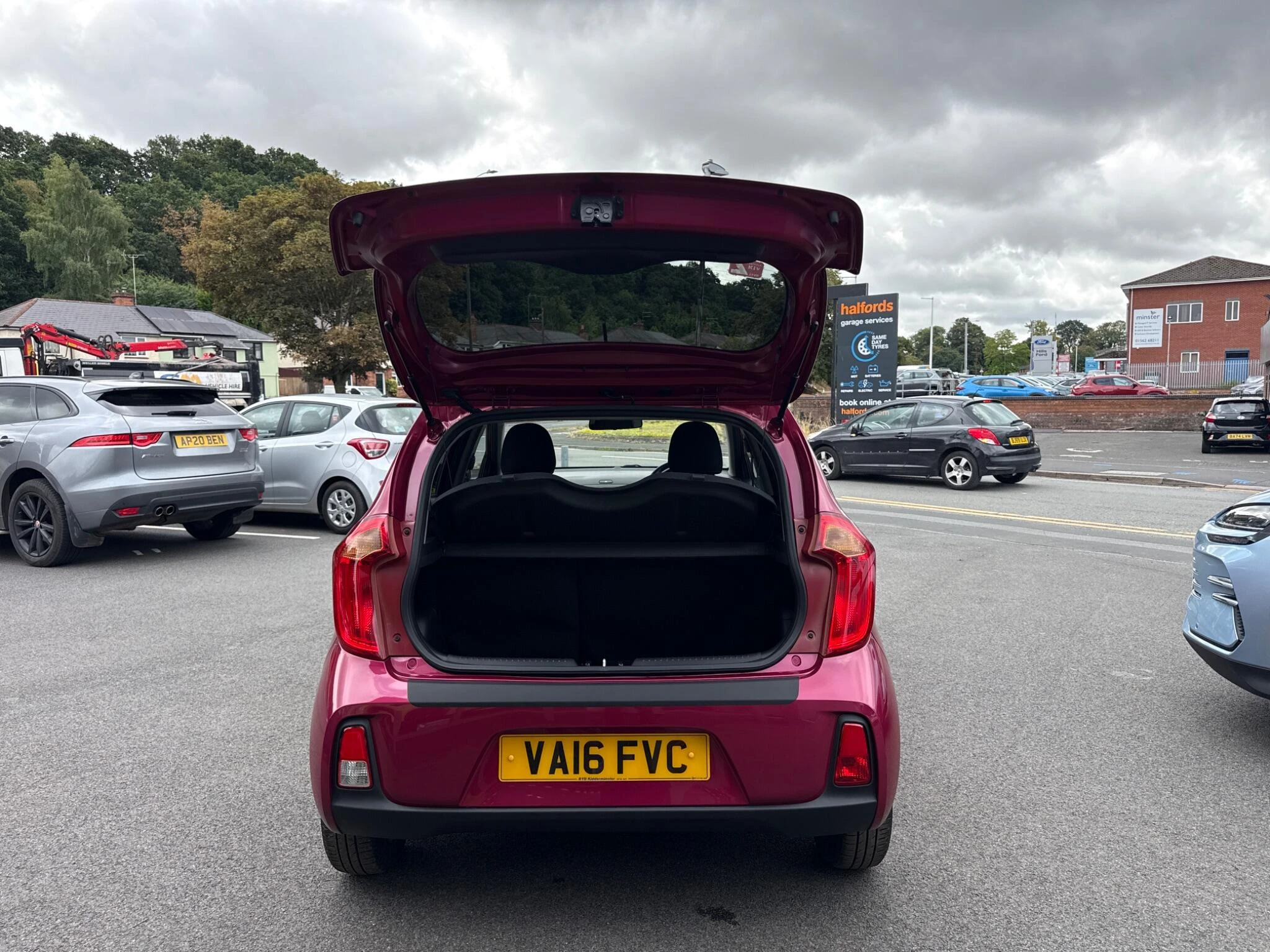 Vehicle image 40